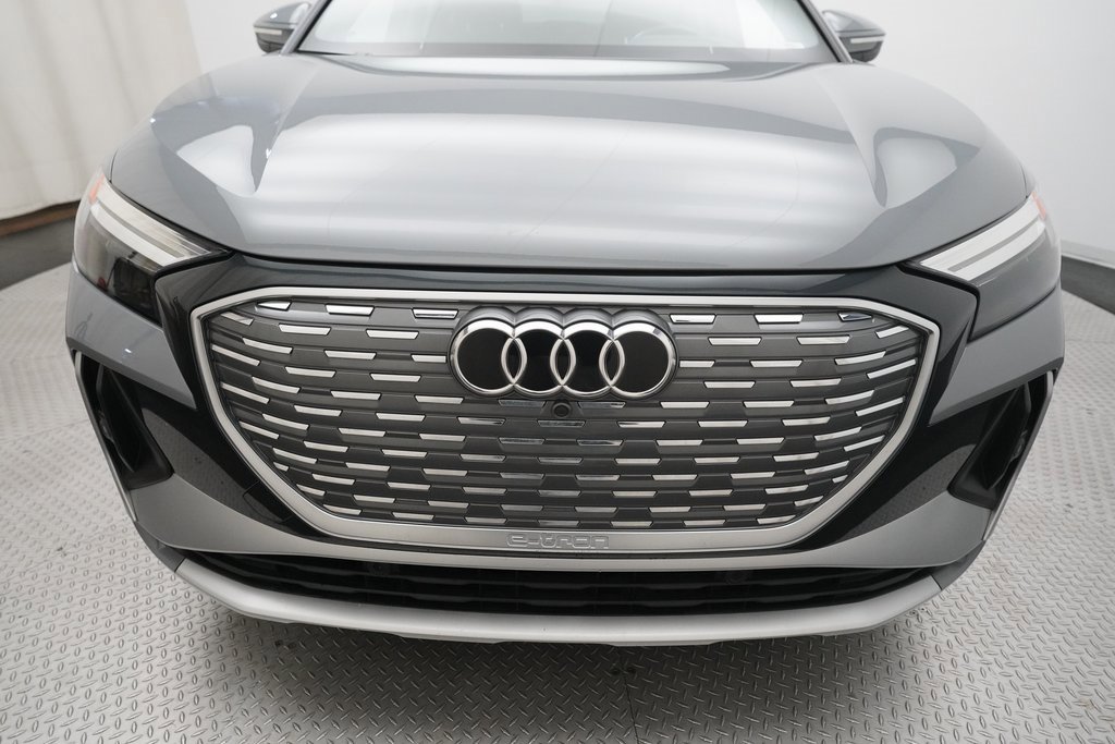 Used 2023 Audi Q4 e-tron Premium w/ Convenience Package image 4