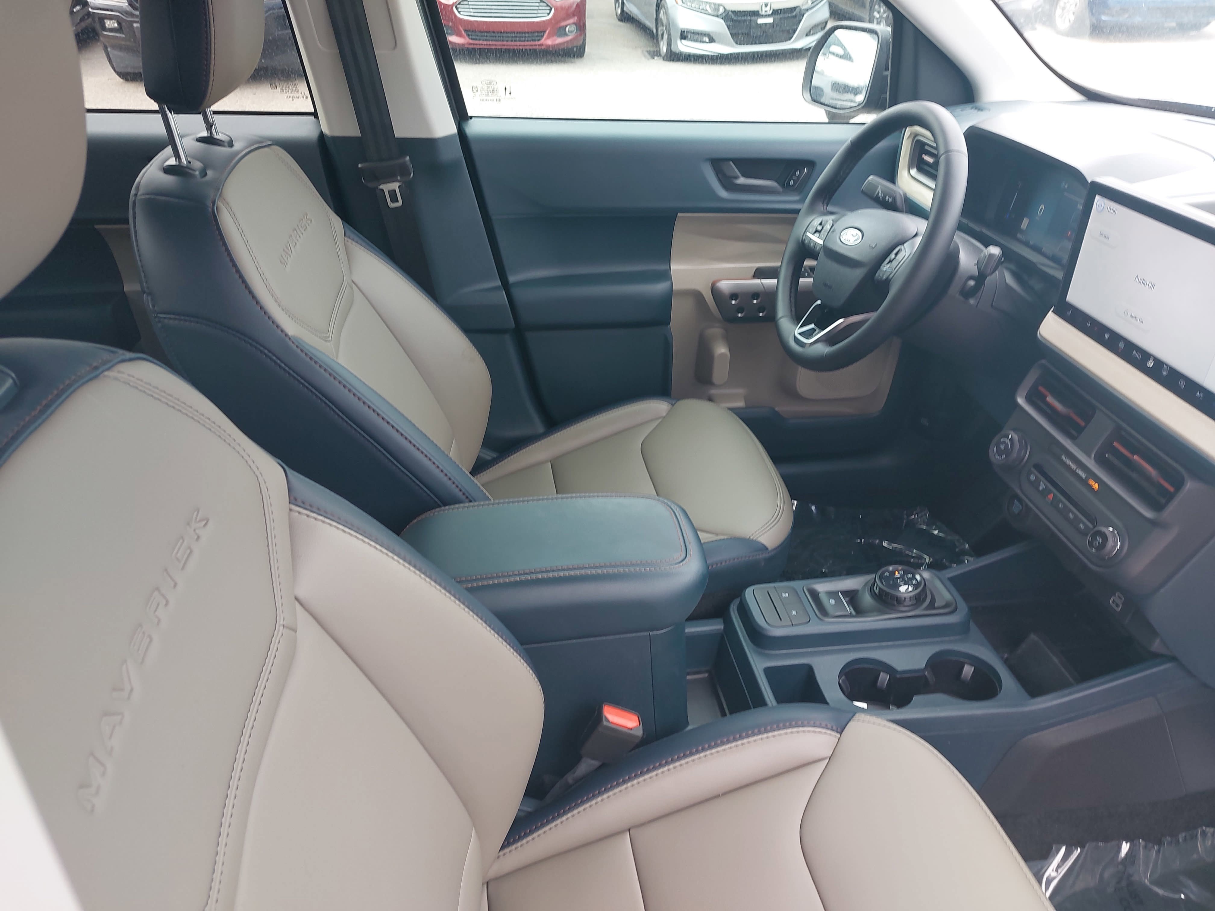 Used 2026 Ford Maverick Lariat w/ 4K Tow Package AWD/4WD image 10
