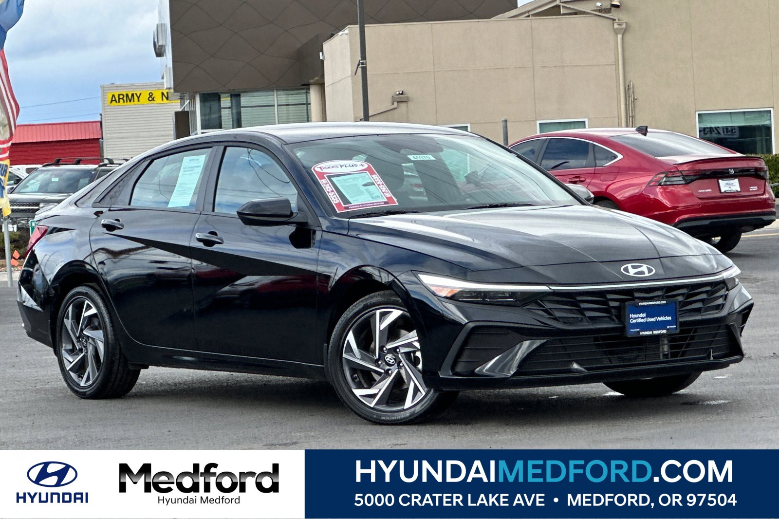Certified 2025 Hyundai Elantra SEL FWD image 1