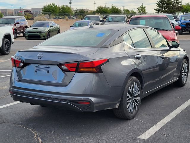 Used 2025 Nissan Altima 2.5 SV FWD image 9