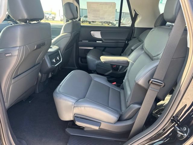 New 2027 Ford Expedition Active AWD/4WD image 18