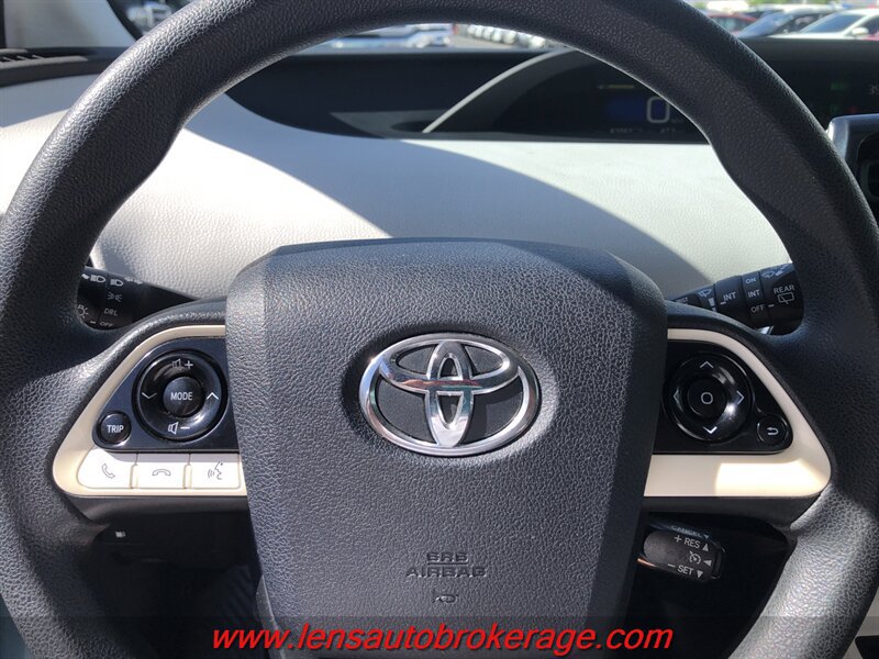 Used 2016 Toyota Prius Two FWD image 12