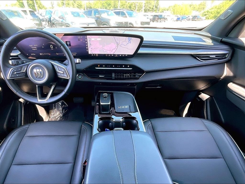 Used 2025 Buick Enclave Preferred AWD/4WD image 21