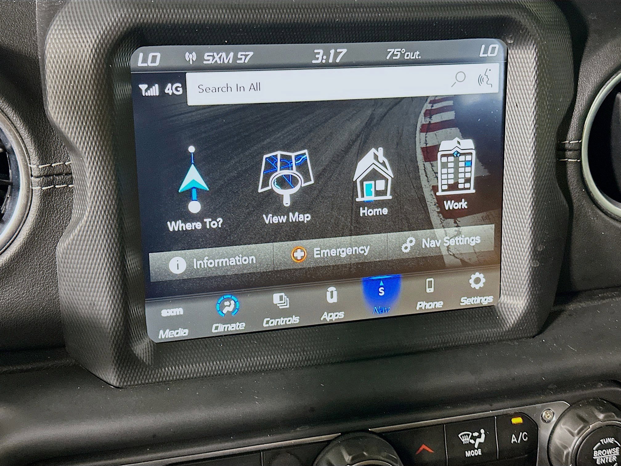 Used 2023 Jeep Wrangler Unlimited Sahara AWD/4WD image 22