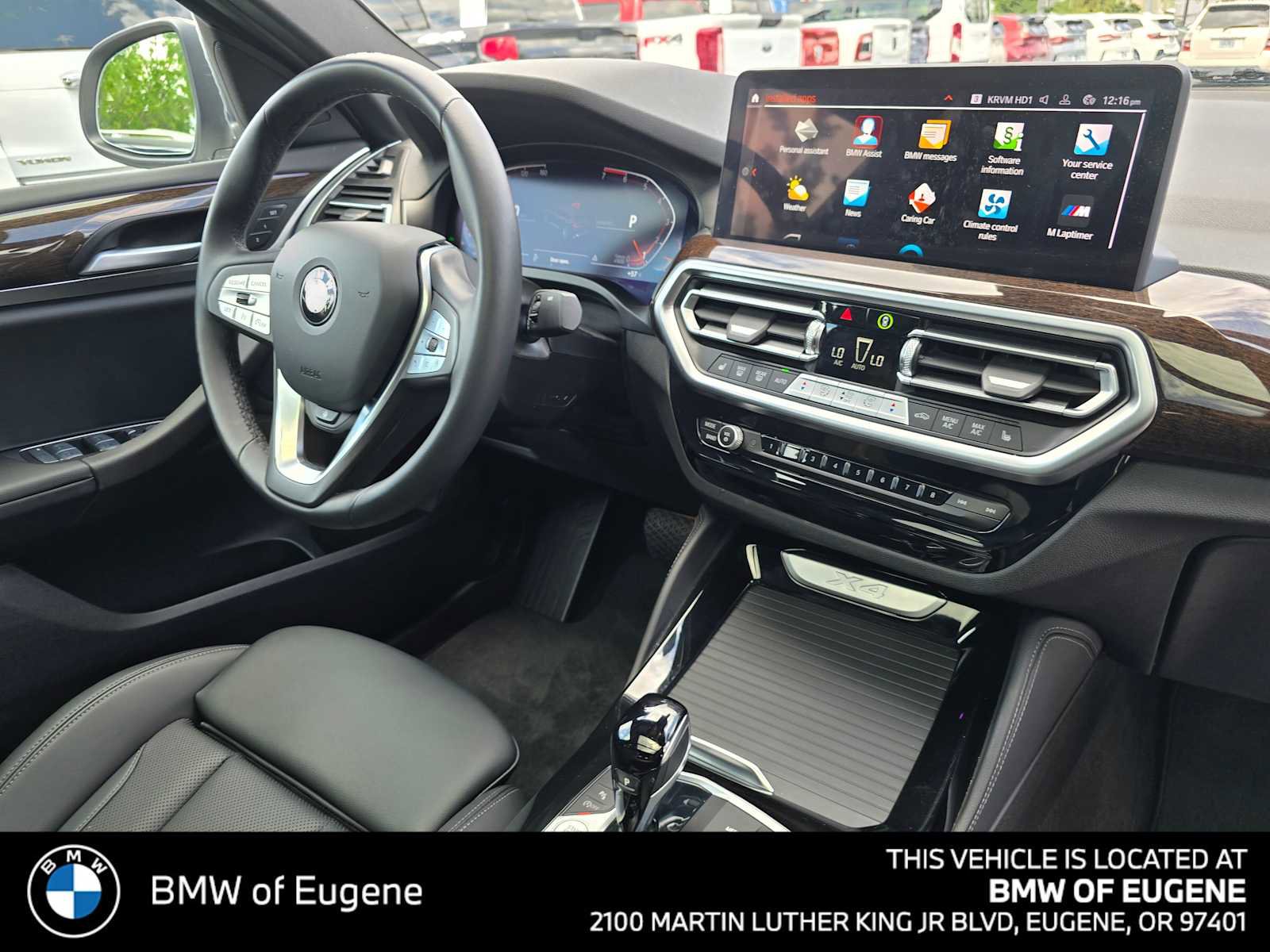 Used 2025 BMW X4 xDrive30i AWD/4WD image 12