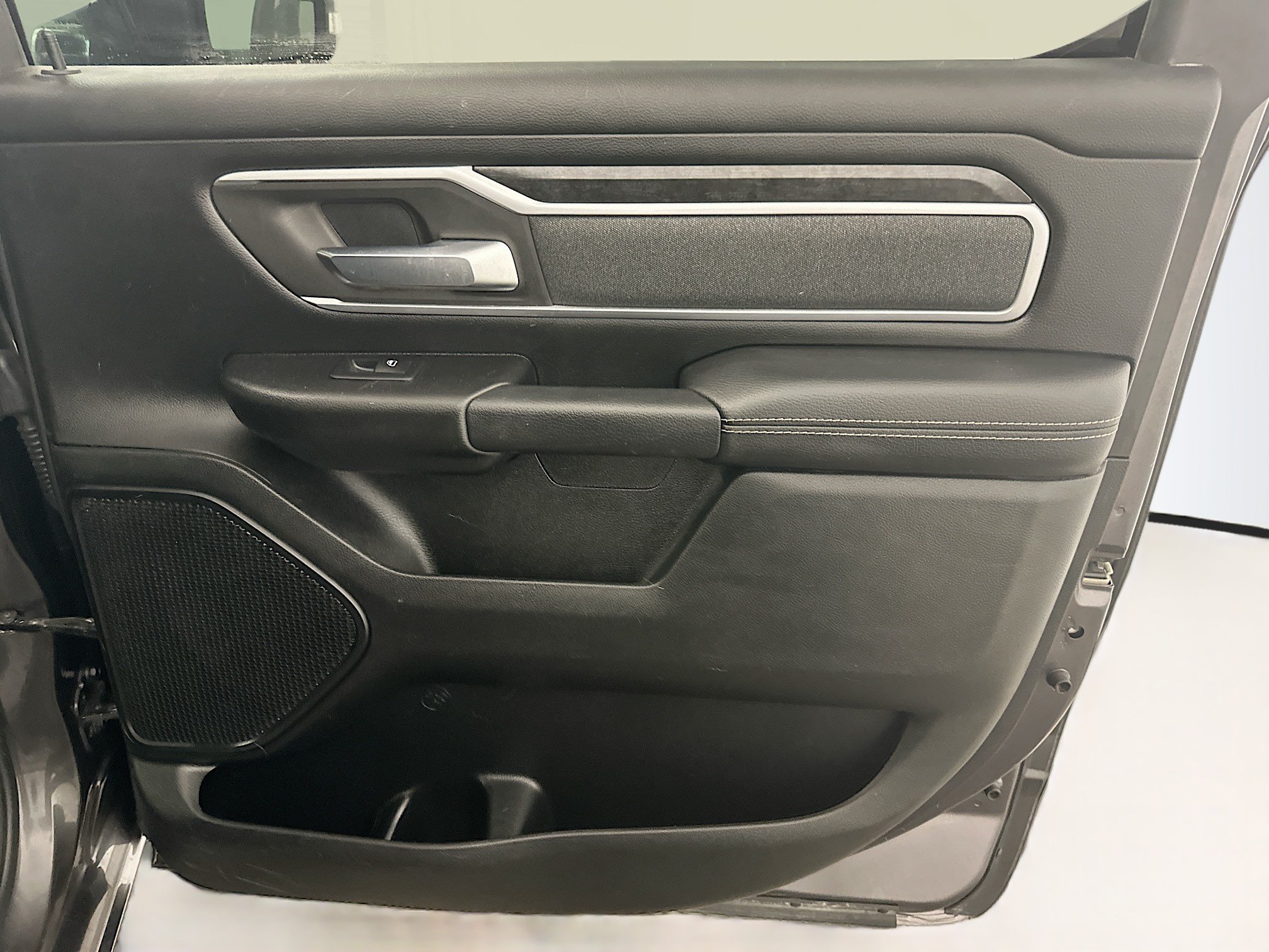 Used 2020 RAM 1500 Big Horn AWD/4WD image 30