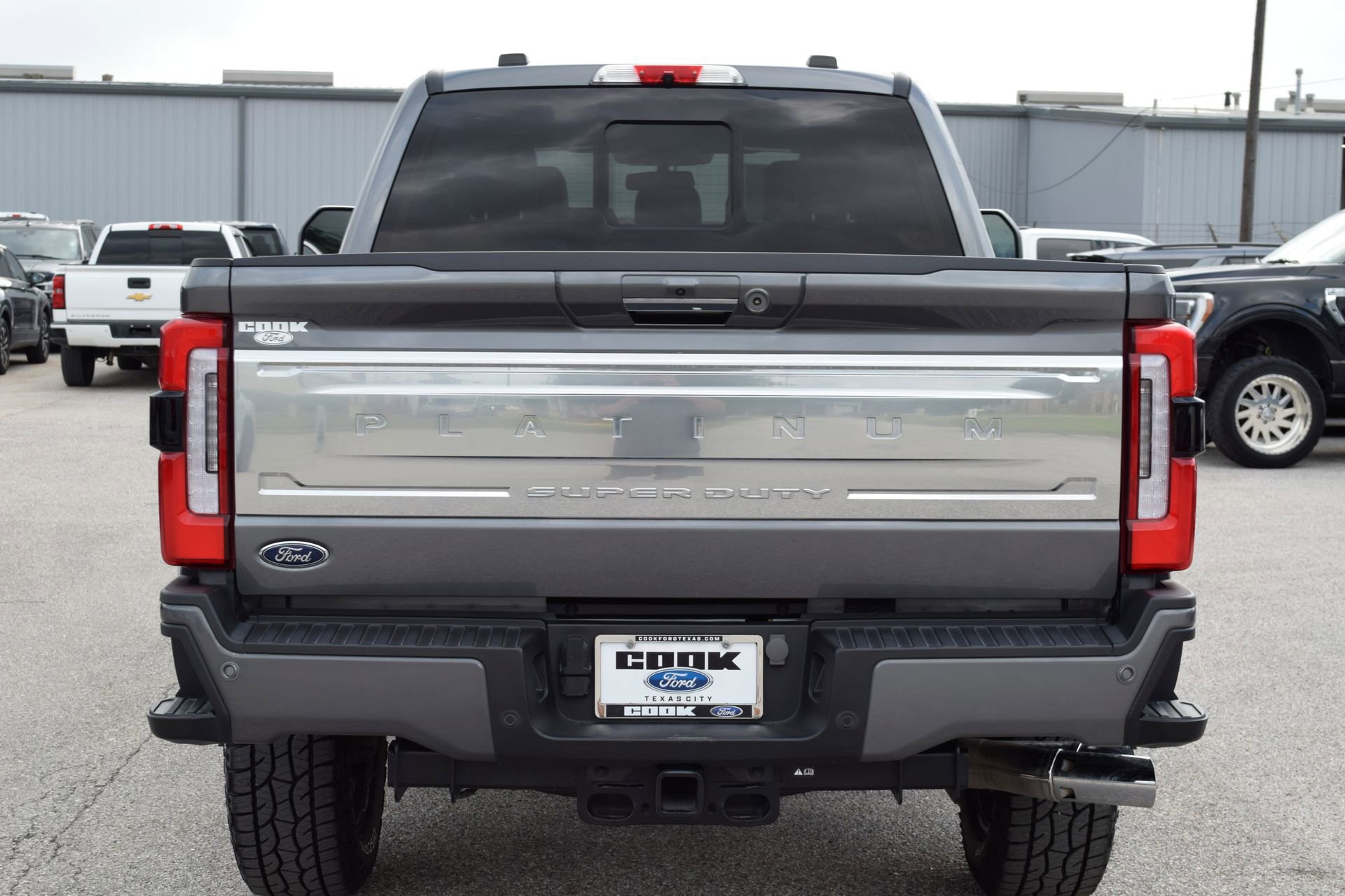 Used 2024 Ford F250 Platinum AWD/4WD image 5