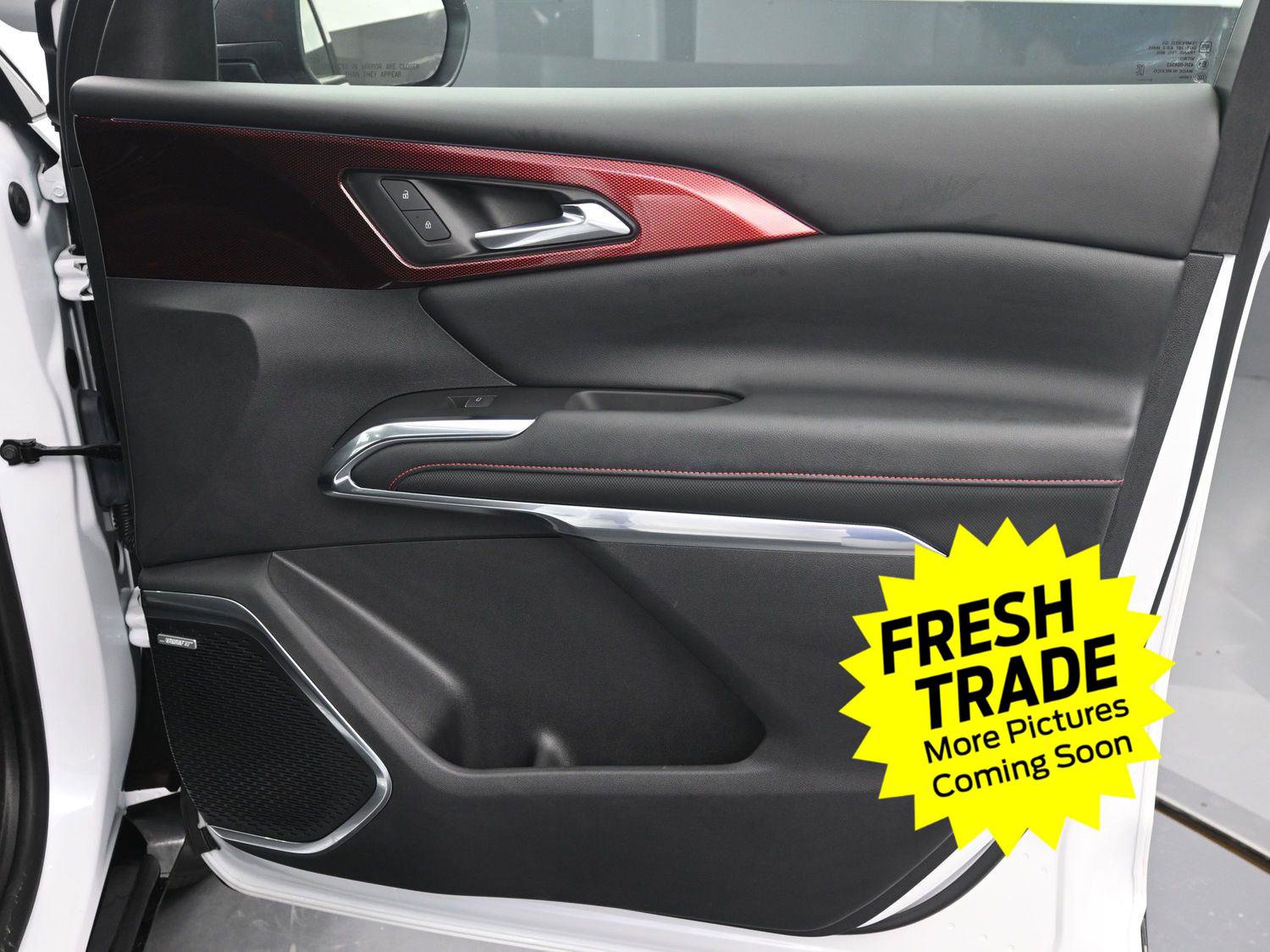 Used 2024 Chevrolet Traverse RS image 9