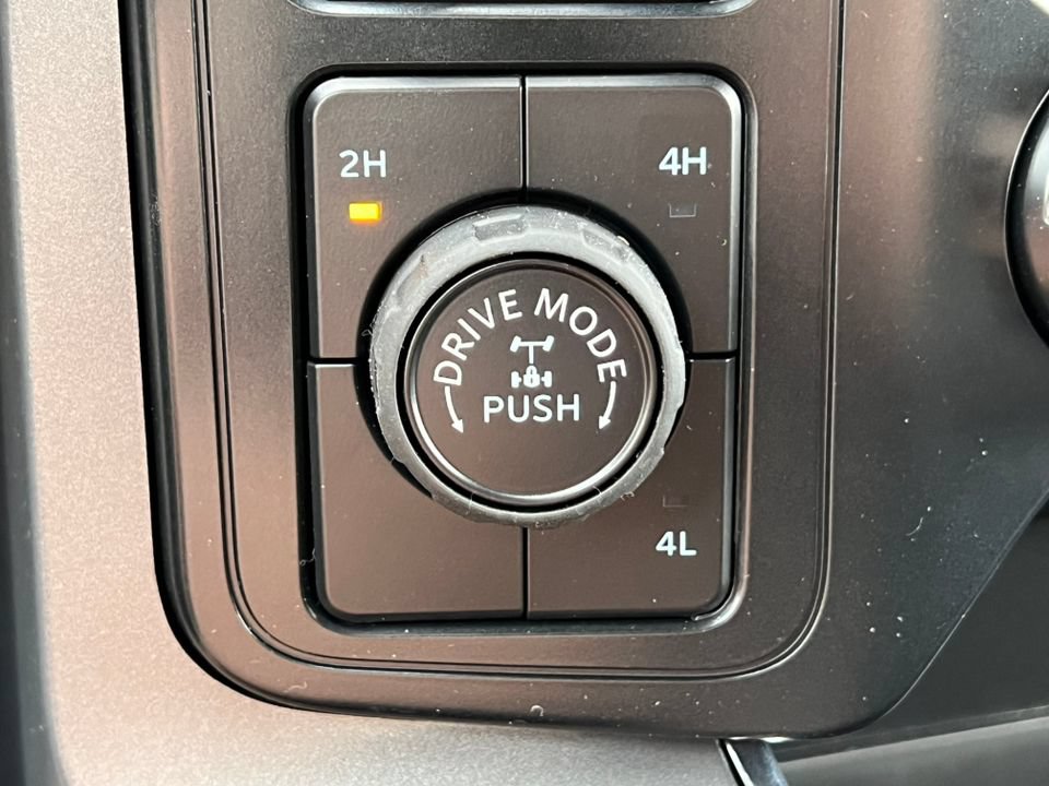 Used 2025 Ford F150 XLT w/ Equipment Group 302A MID AWD/4WD image 28