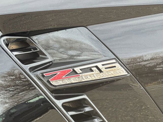 Used 2016 Chevrolet Corvette Z06 w/ 3LZ Preferred Equipment Group image 31