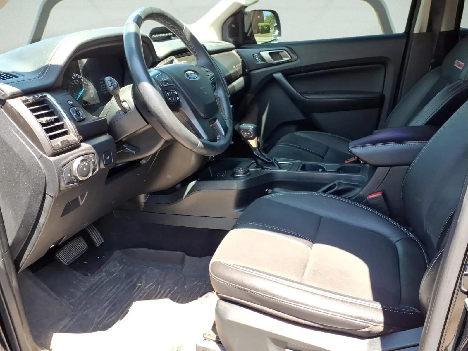Used 2022 Ford Ranger Lariat w/ Tremor Off-Road Package AWD/4WD image 10