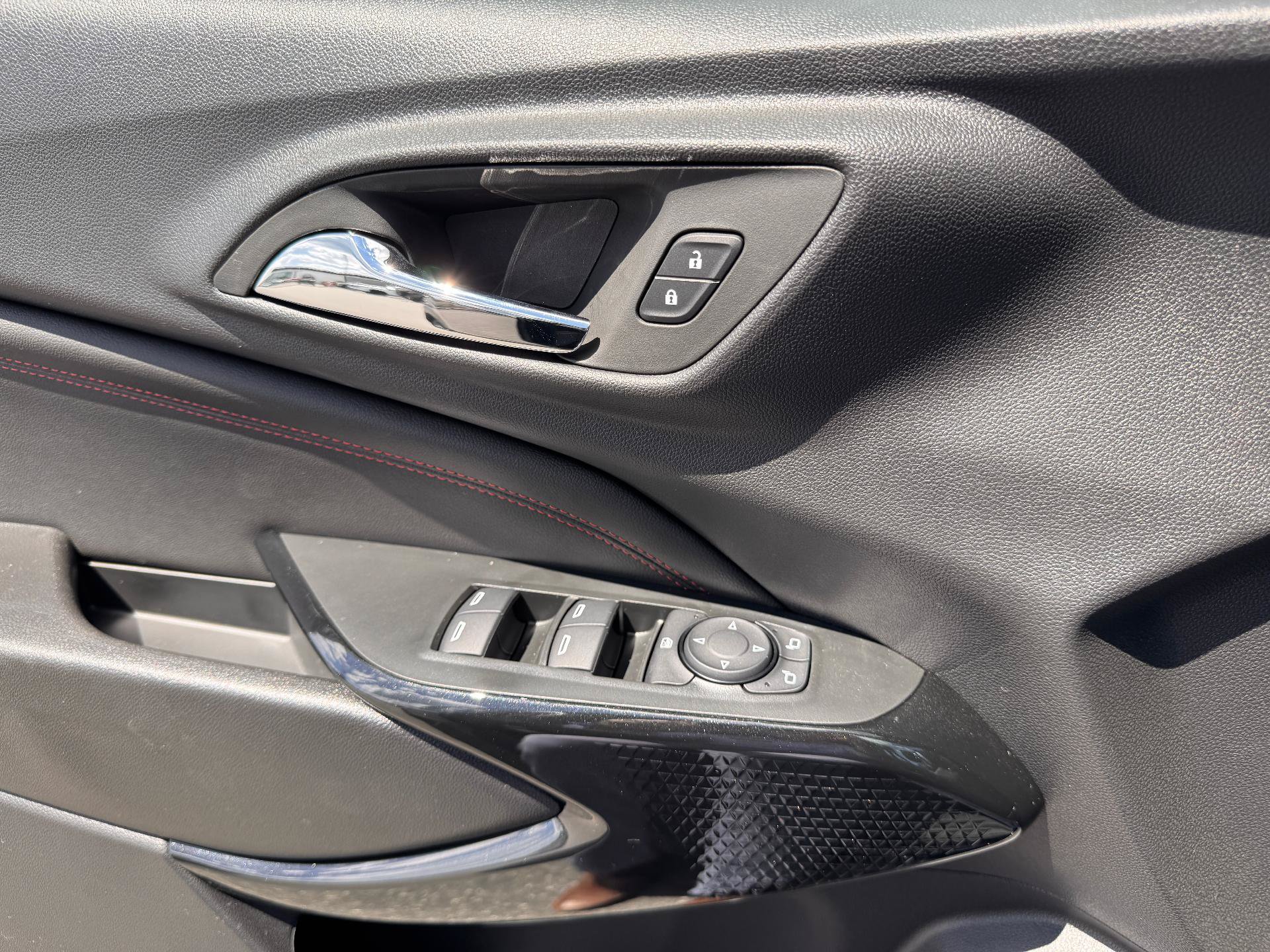 New 2026 Chevrolet Trax RS w/ Driver Confidence Package FWD image 25