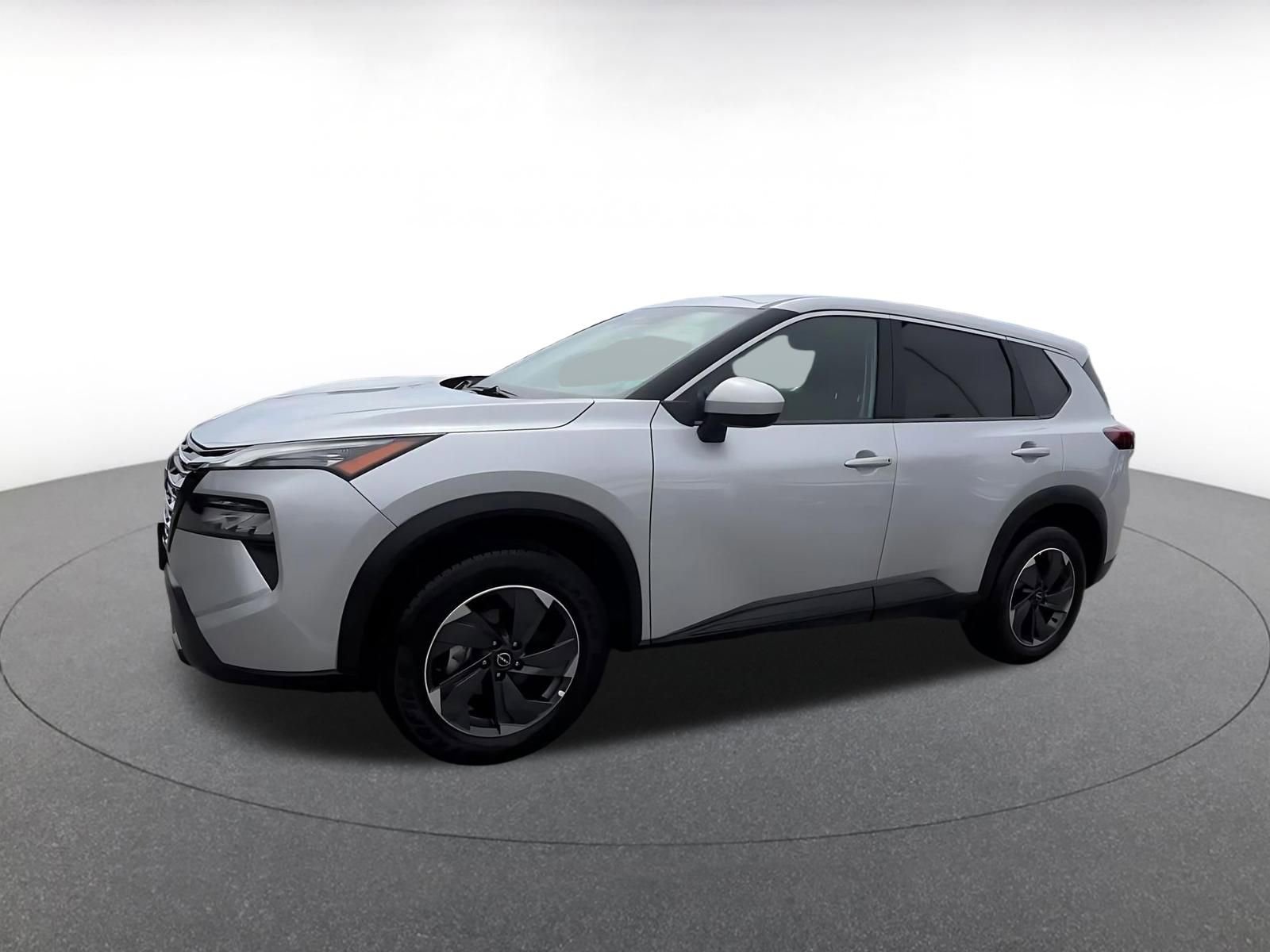 Used 2025 Nissan Rogue SV FWD image 8