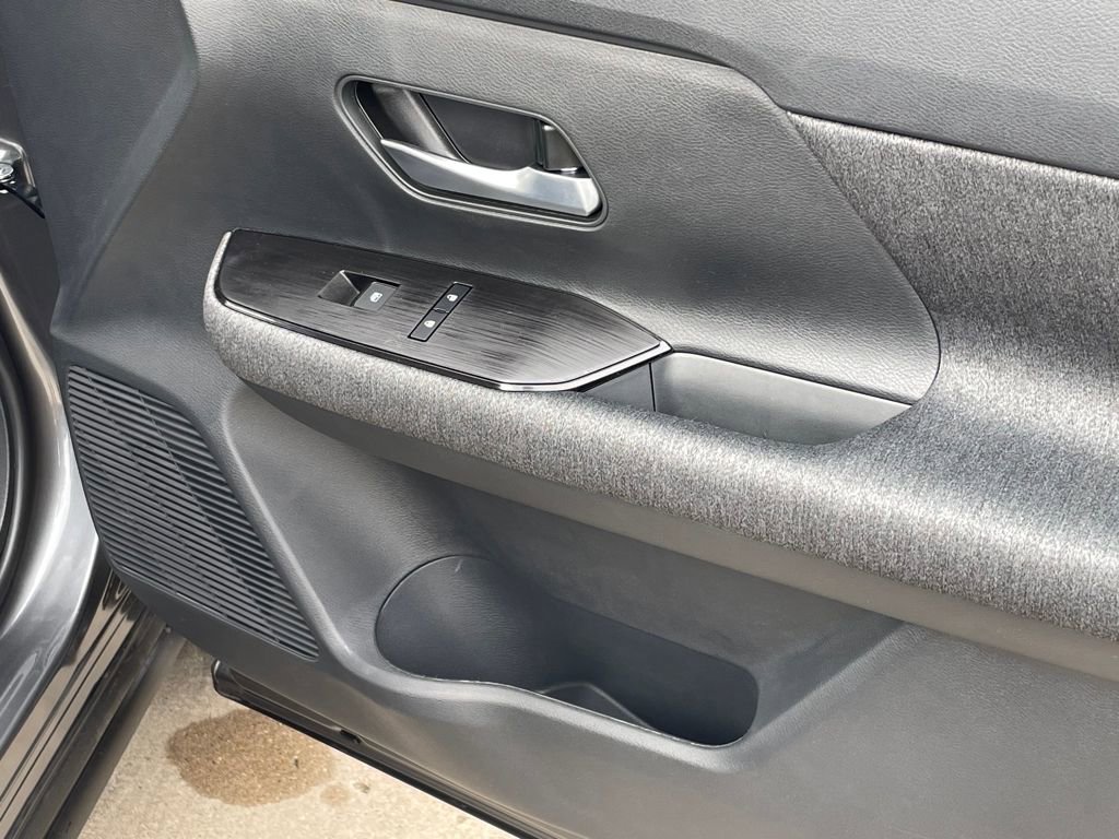New 2026 Nissan Kicks SV w/ Cold Weather Package FWD image 42