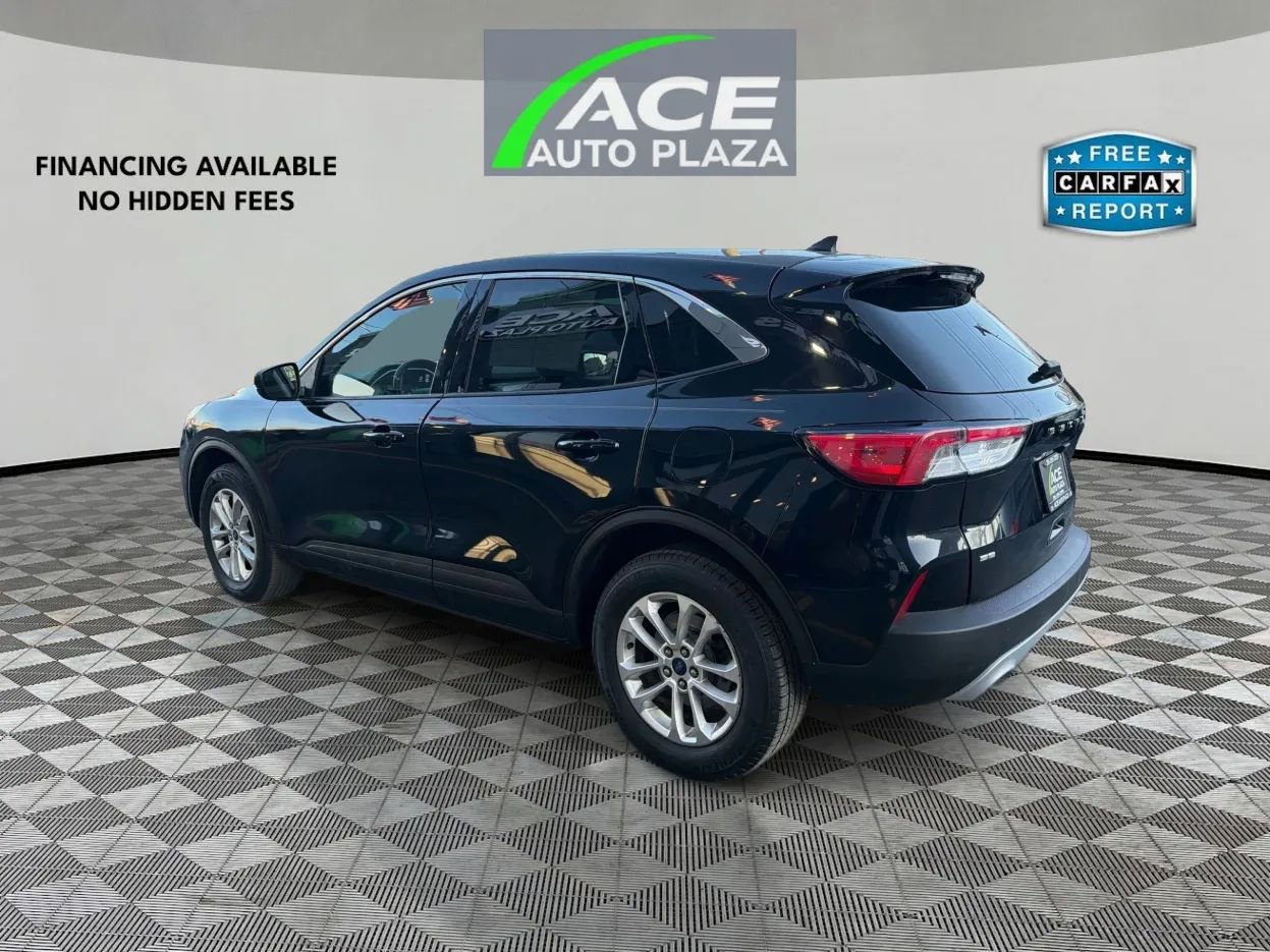 Used 2020 Ford Escape SE image 7