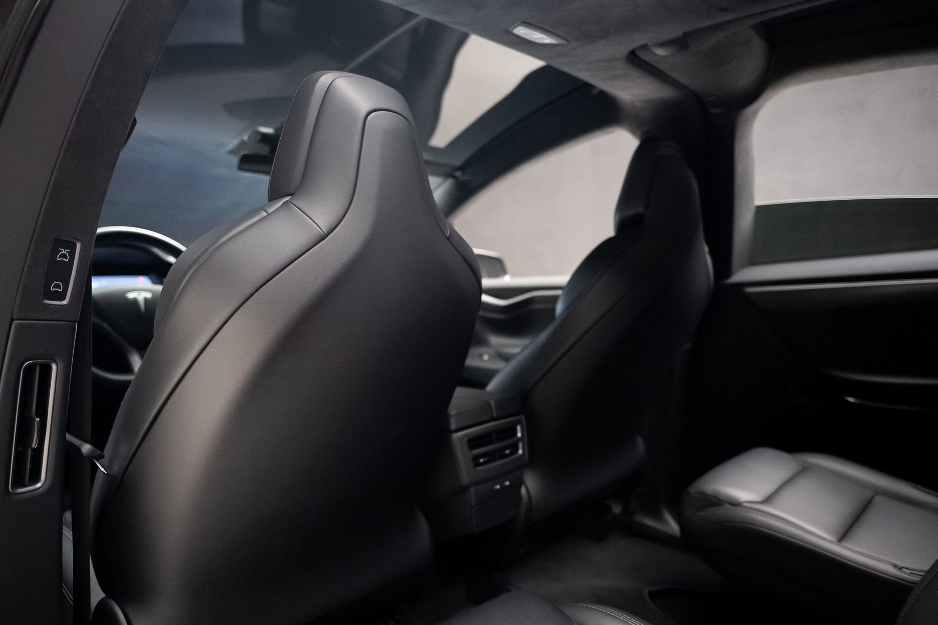 Used 2018 Tesla Model X 75D AWD/4WD image 64