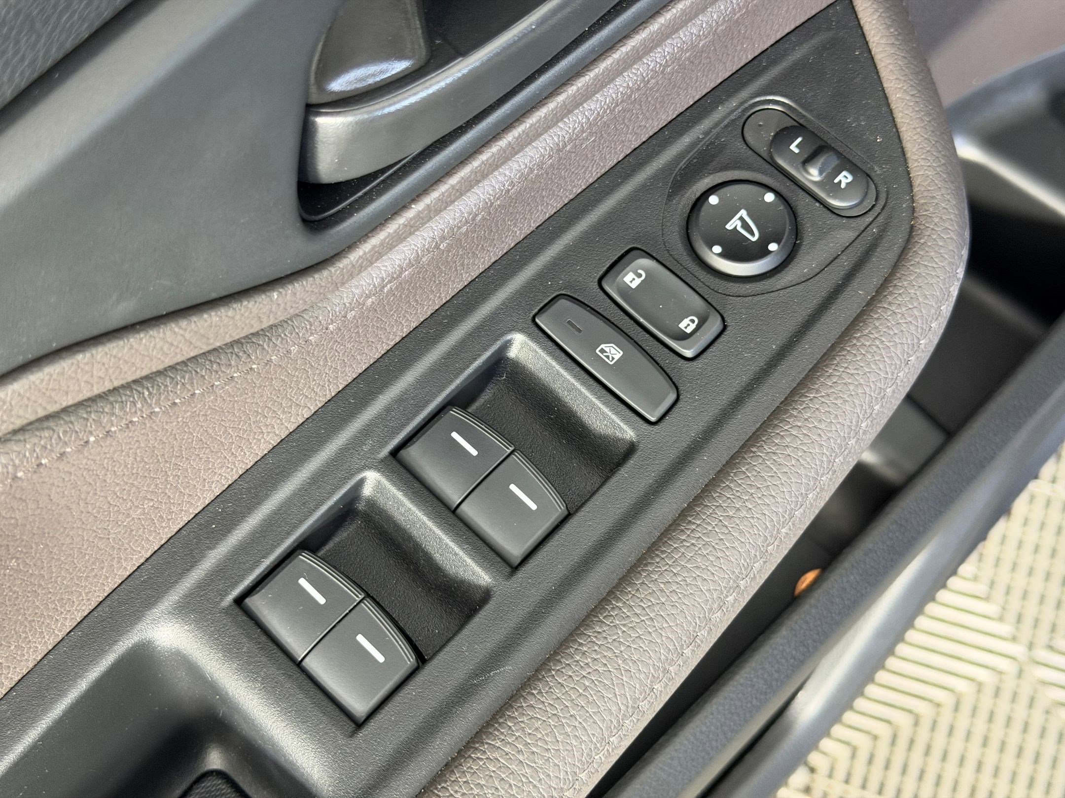 Used 2023 Honda Odyssey EX-L image 20