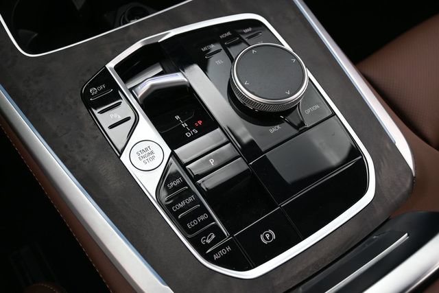 Used 2025 BMW X5 xDrive40i w/ M Sport Package AWD/4WD image 24