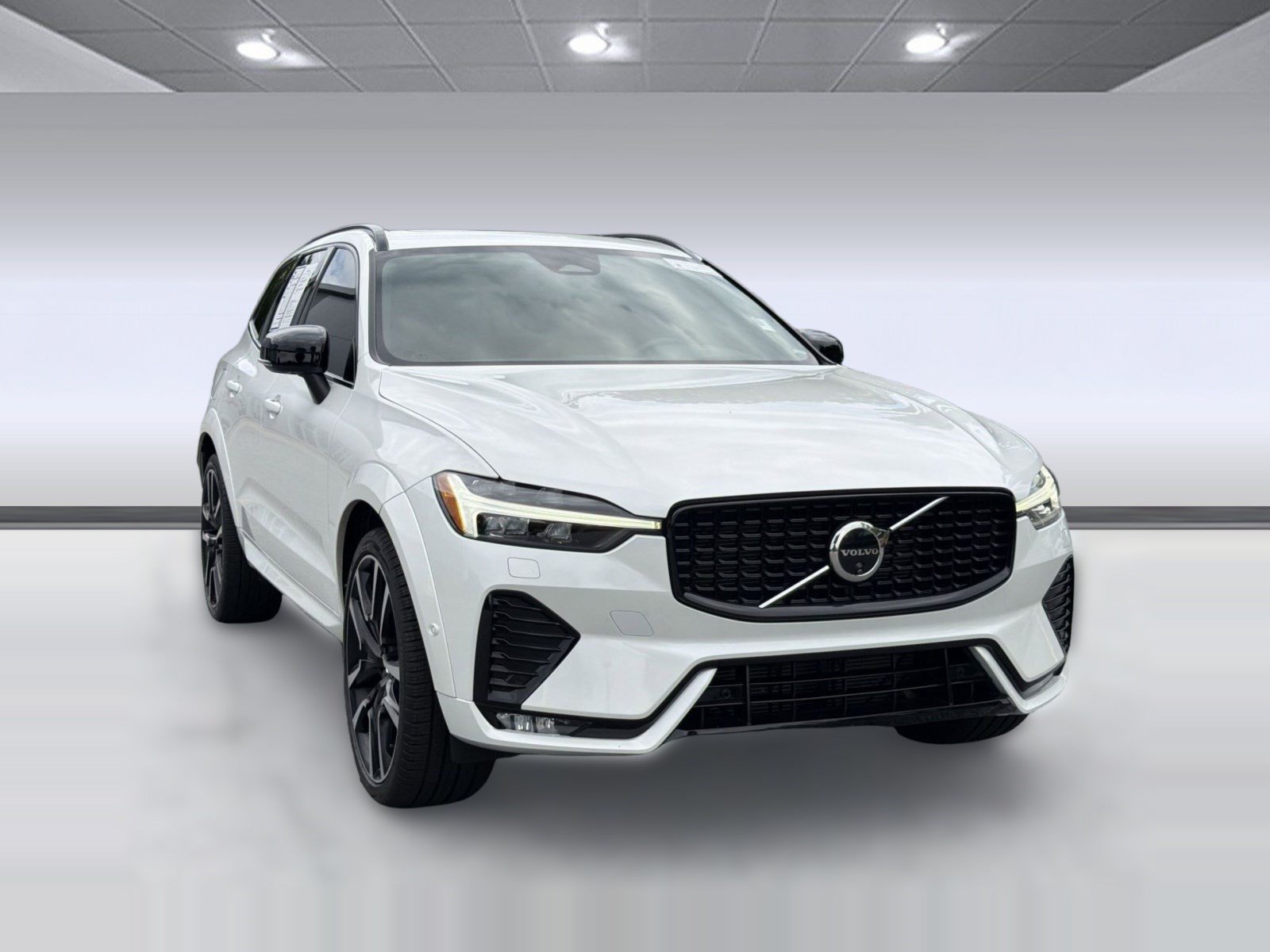 Certified 2024 Volvo XC60 B5 Ultimate w/ Protection Package Premier AWD/4WD image 7