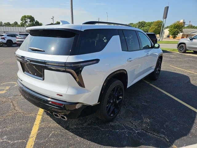 New 2026 Chevrolet Traverse RS w/ LPO, Floor Liner Package image 7