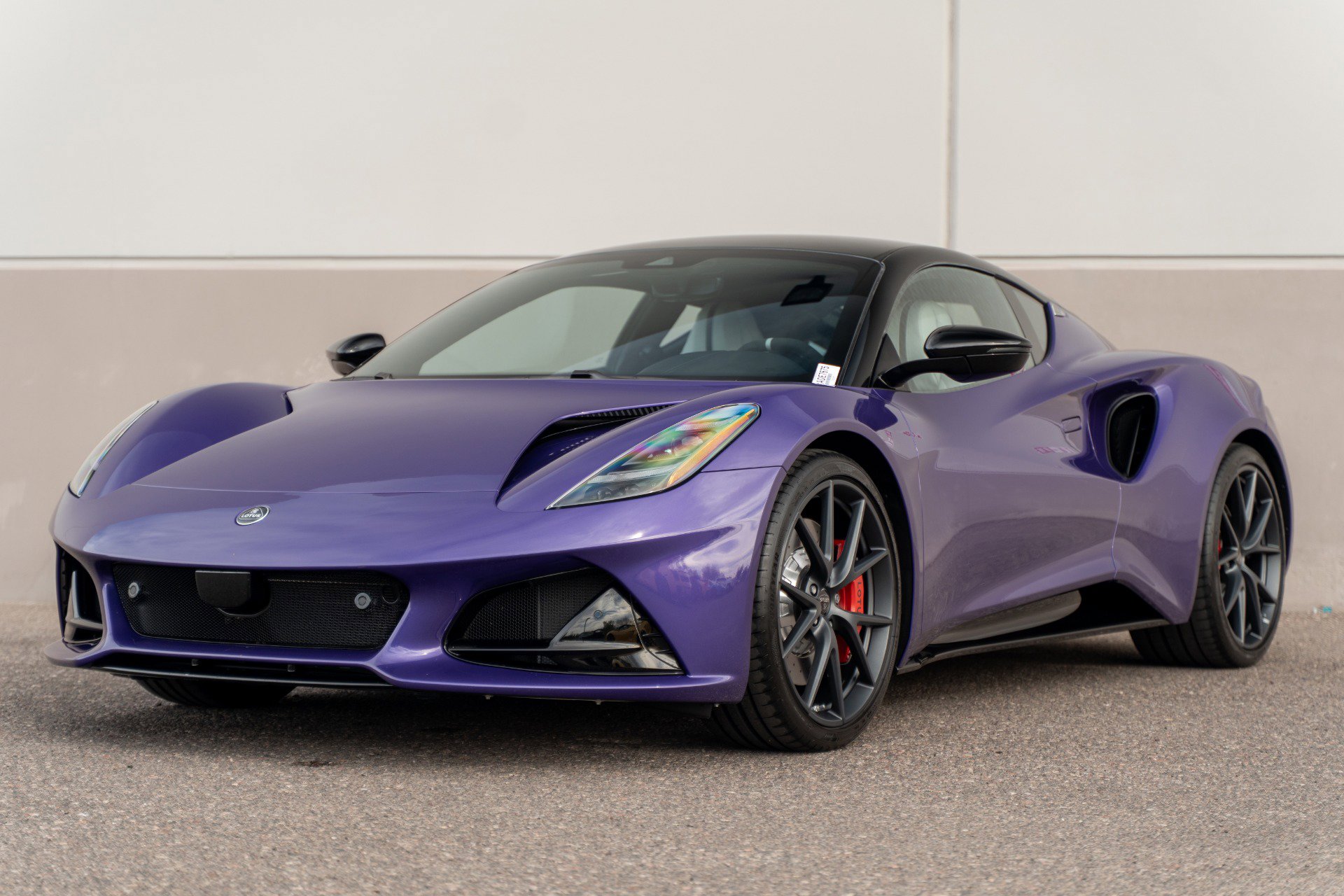 Used 2026 Lotus Emira SE image 3