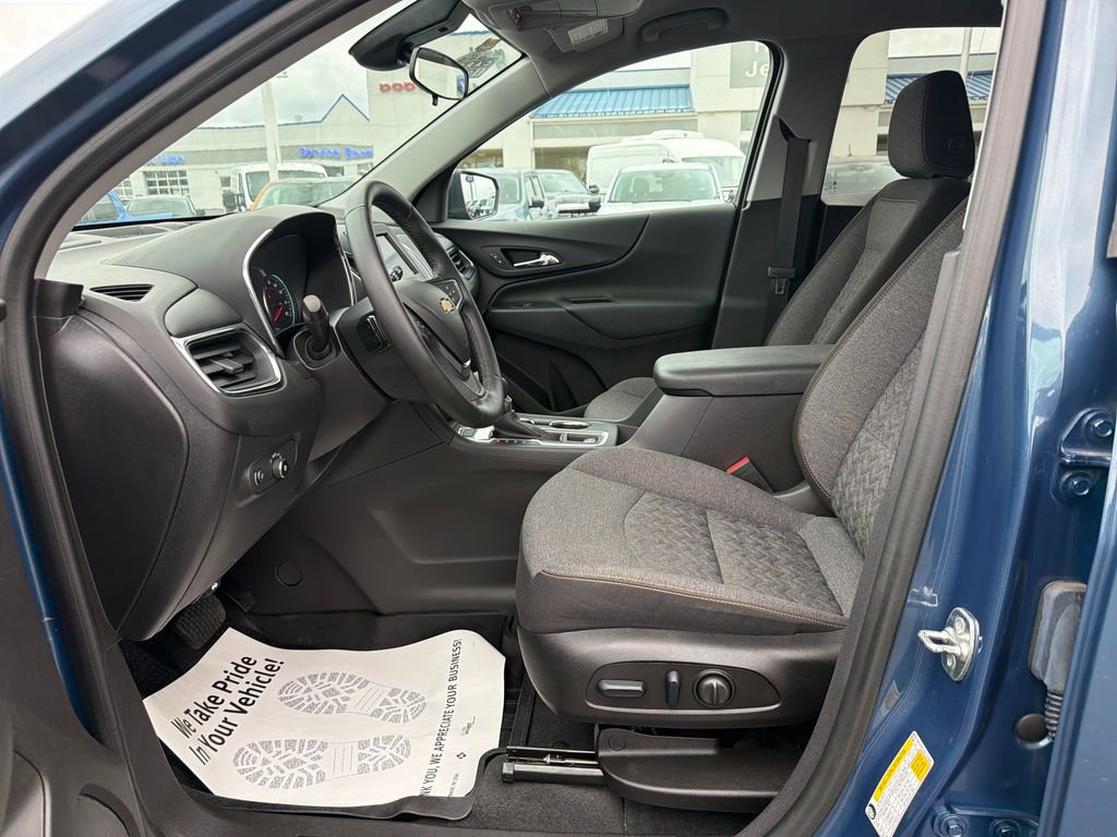 Used 2024 Chevrolet Equinox LT w/ LPO, Floor Liner Package AWD/4WD image 9