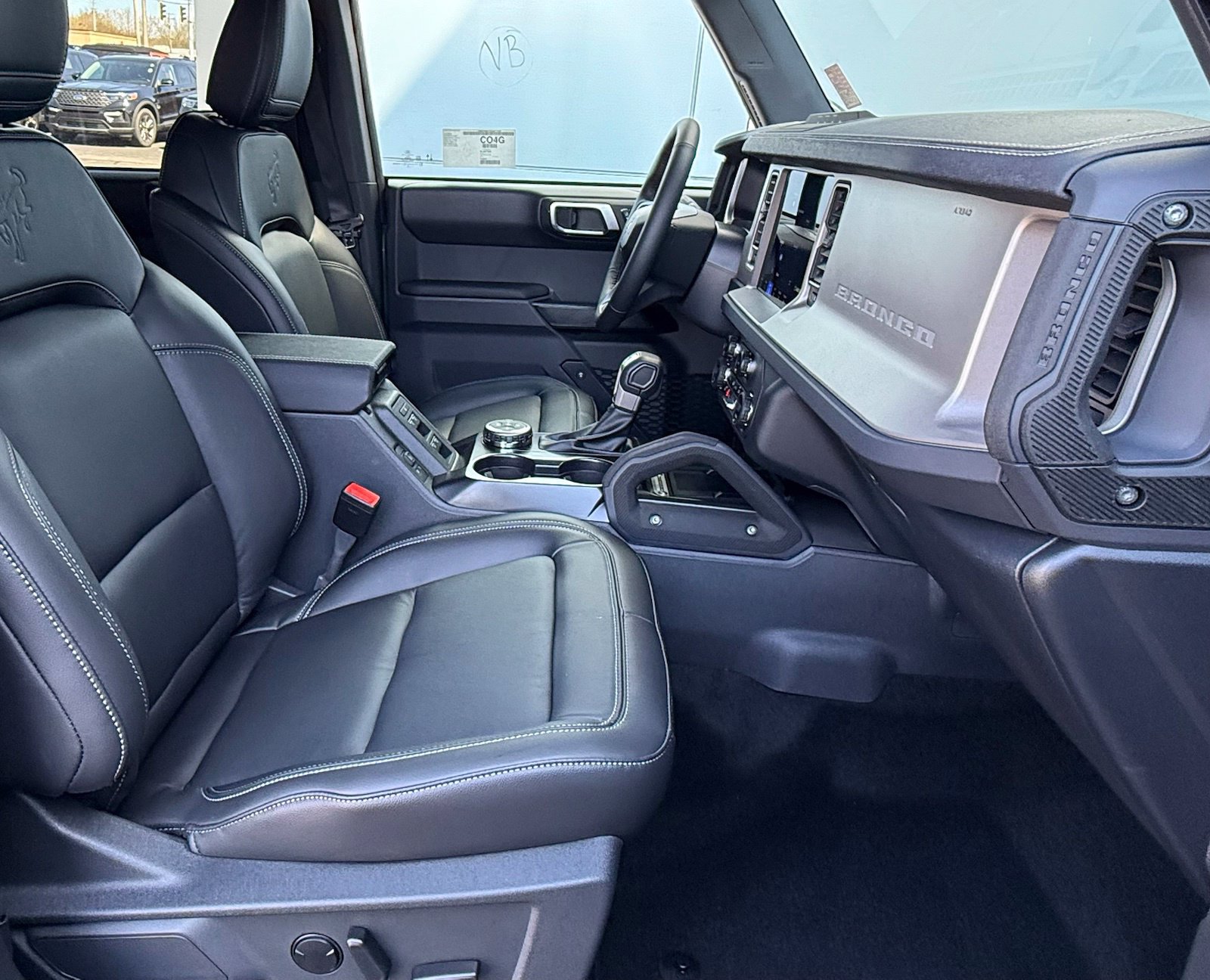 New 2026 Ford Bronco Outer Banks w/ Sasquatch Package AWD/4WD image 21