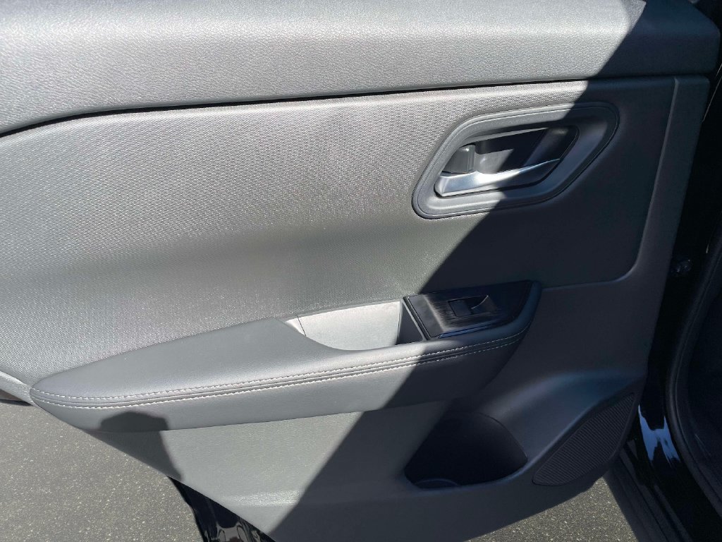 New 2027 Nissan Rogue SV FWD image 15