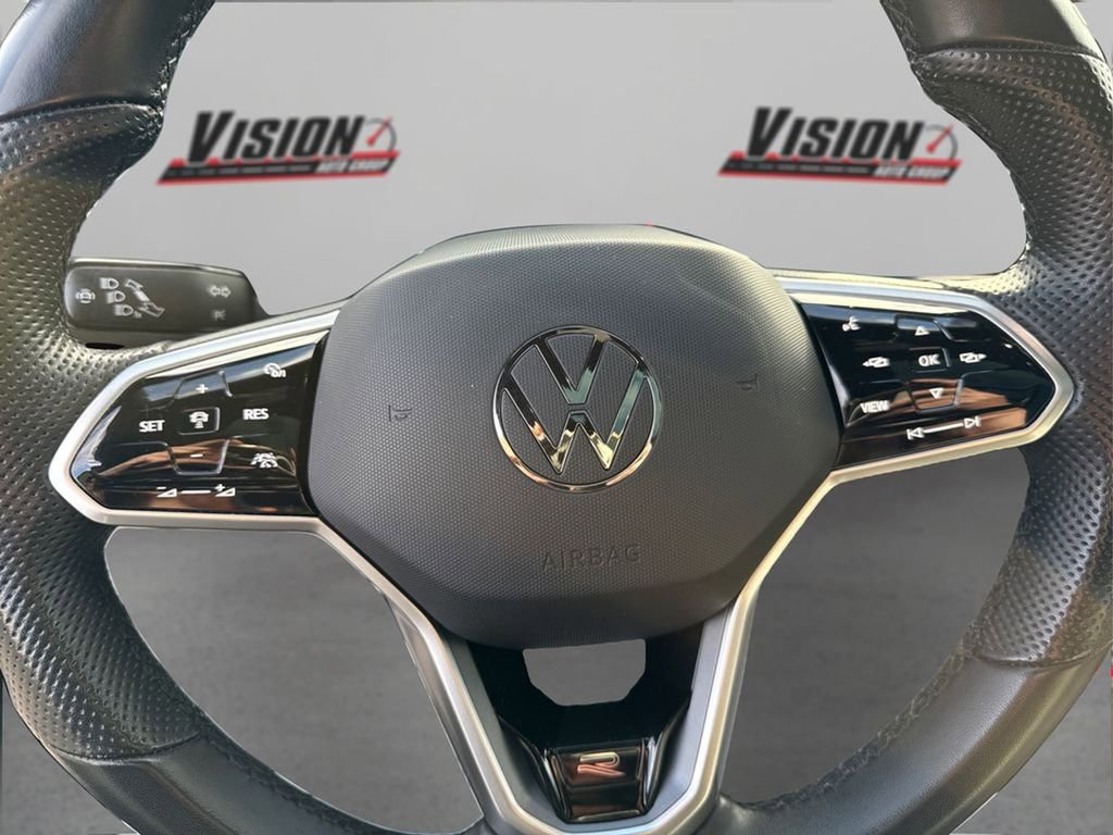 Used 2023 Volkswagen Tiguan SE R-Line image 26