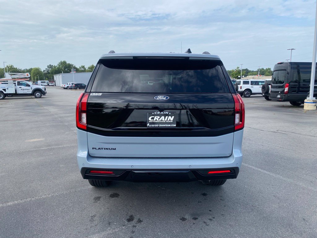 New 2027 Ford Expedition Platinum w/ Stealth Performance Package AWD/4WD image 6