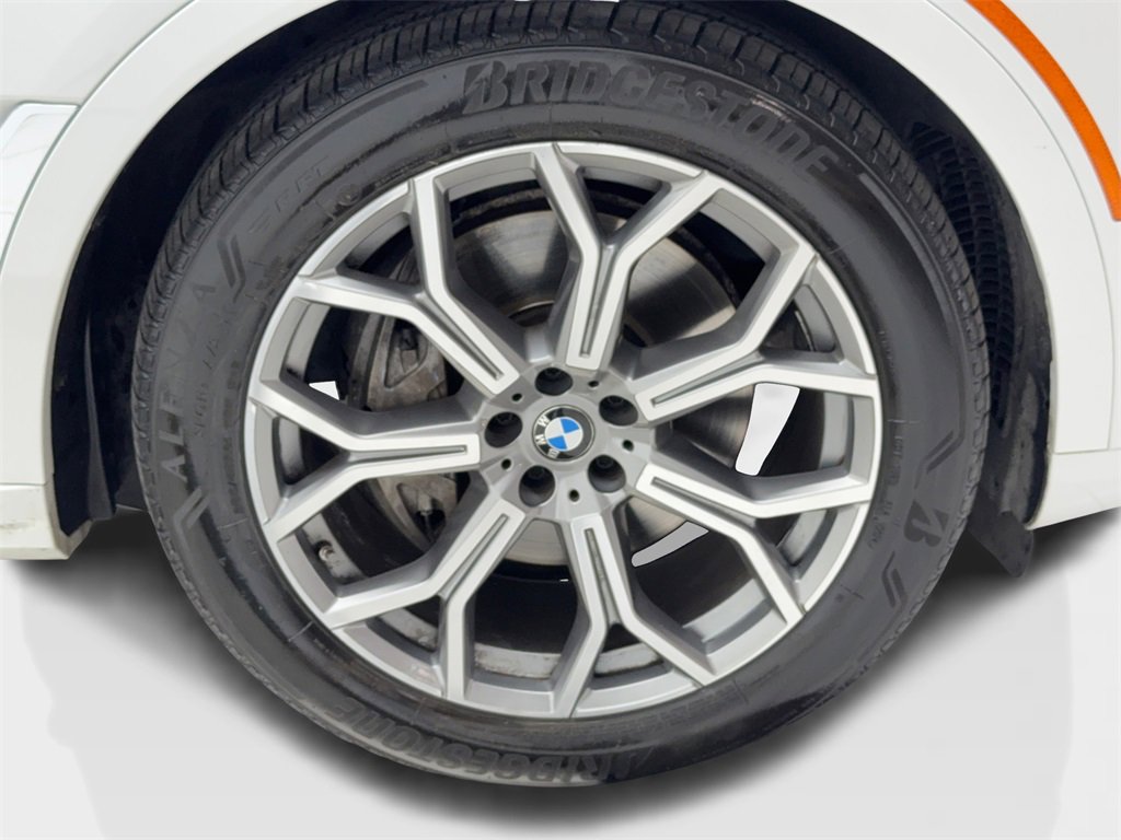 Used 2024 BMW X7 xDrive40i image 61