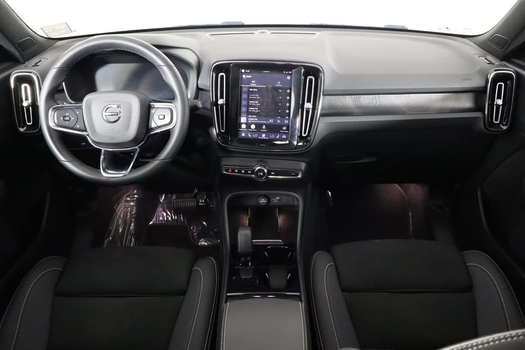 Used 2023 Volvo XC40 Recharge Plus AWD/4WD image 13