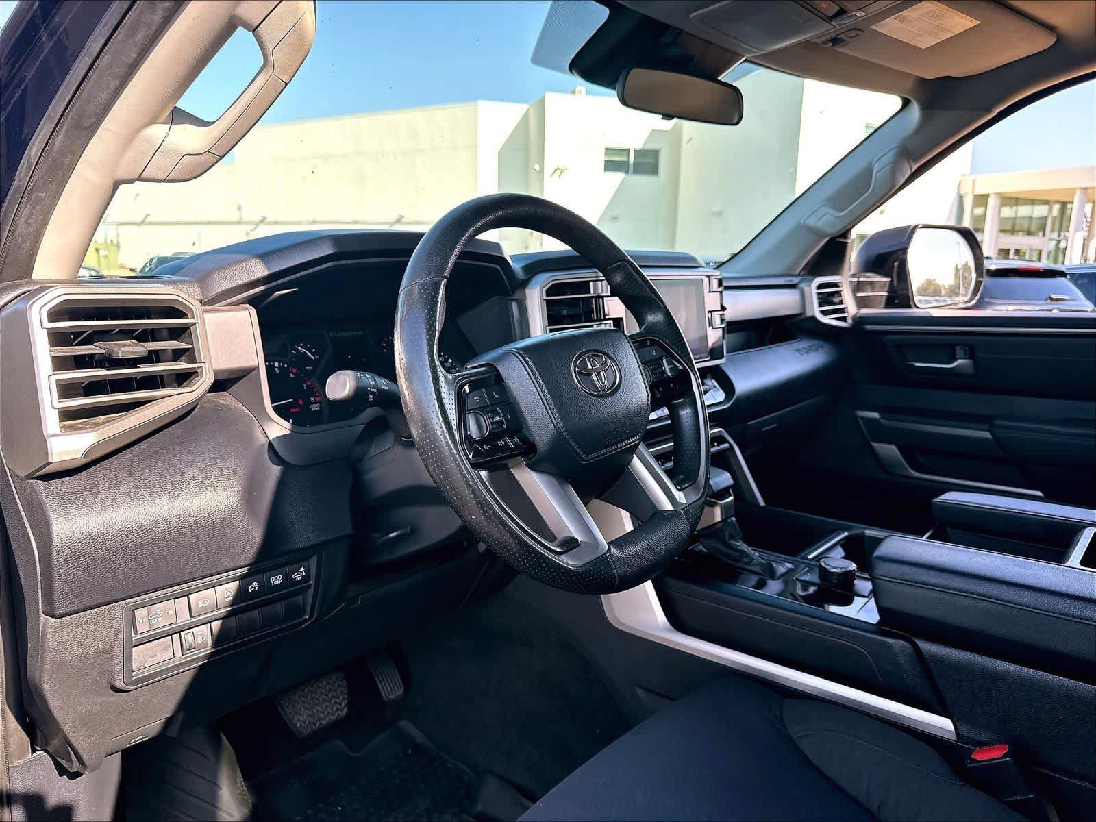 Used 2022 Toyota Tundra SR5 w/ Convenience Package RWD image 18