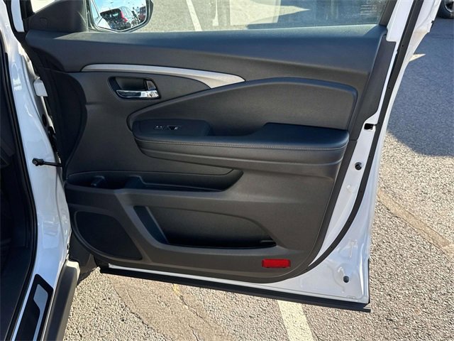 Used 2025 Honda Ridgeline RTL image 6