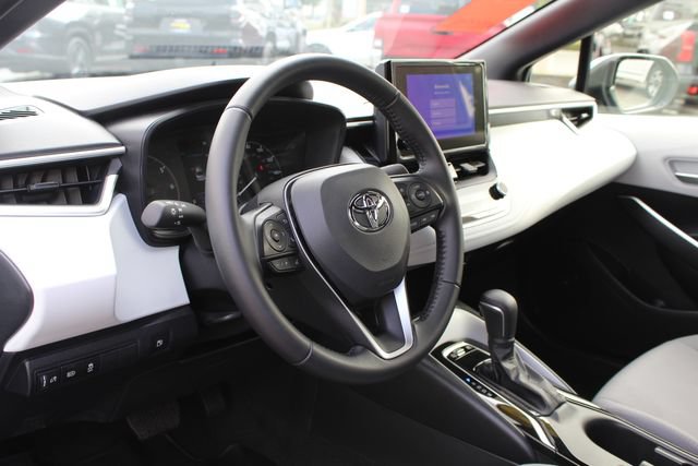 Certified 2025 Toyota Corolla SE FWD image 47