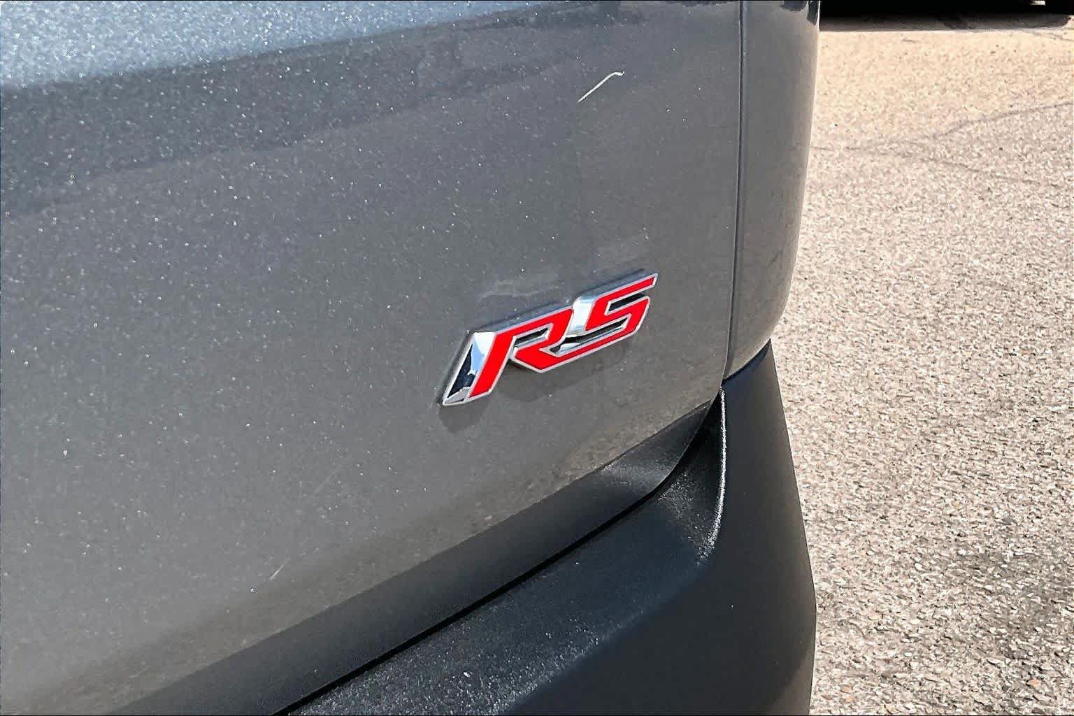 Used 2023 Chevrolet Traverse RS w/ LPO, Floor Liner Package FWD image 10