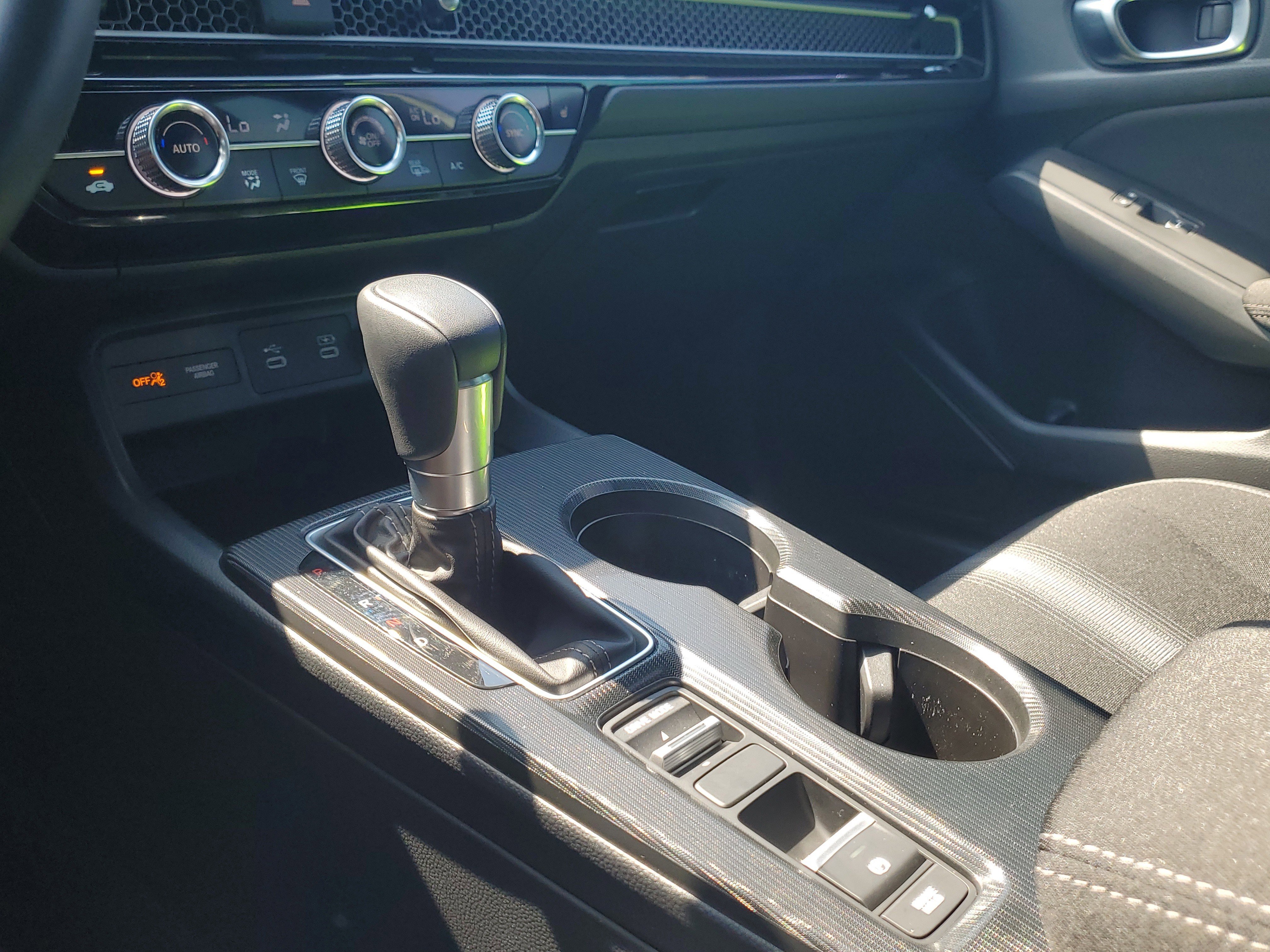 Used 2025 Honda Civic Sport image 27