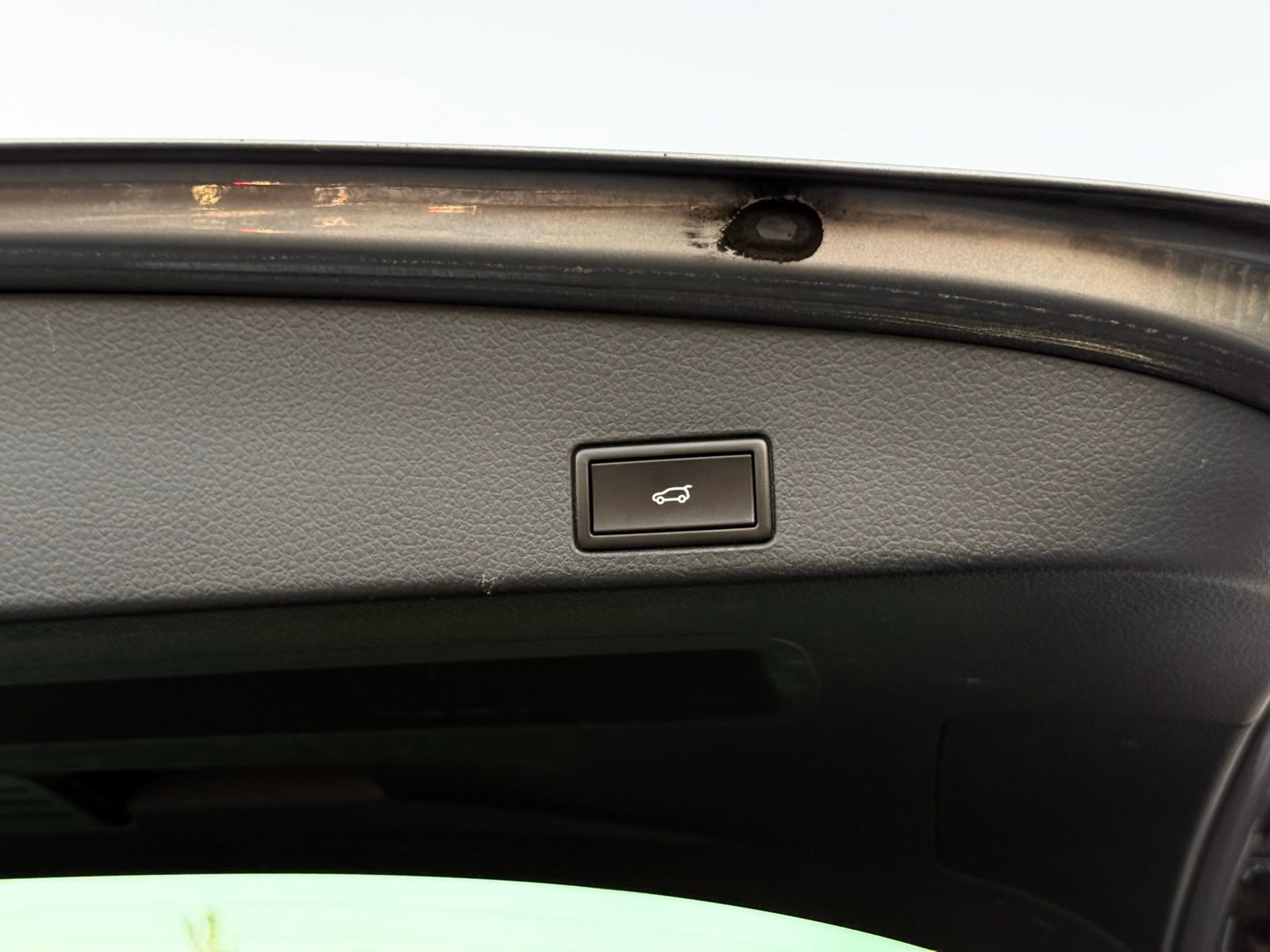 Used 2017 Volkswagen Touareg Wolfsburg Edition AWD/4WD image 48