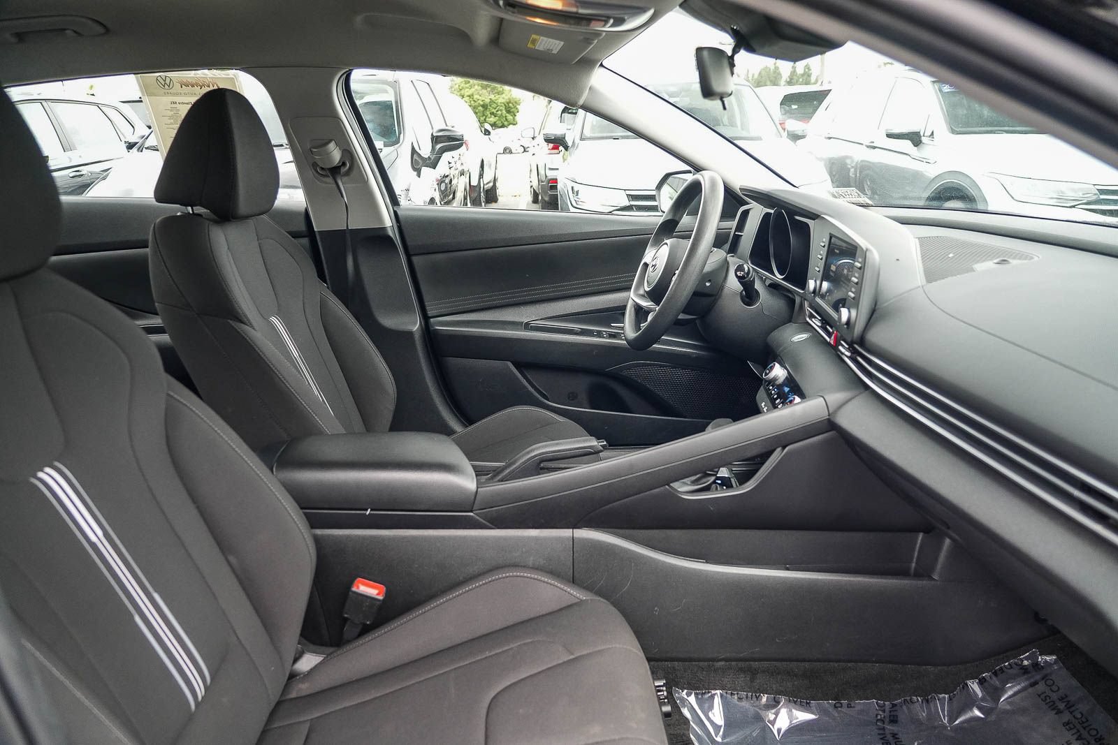 Used 2023 Hyundai Elantra SEL w/ Cargo Package FWD image 16