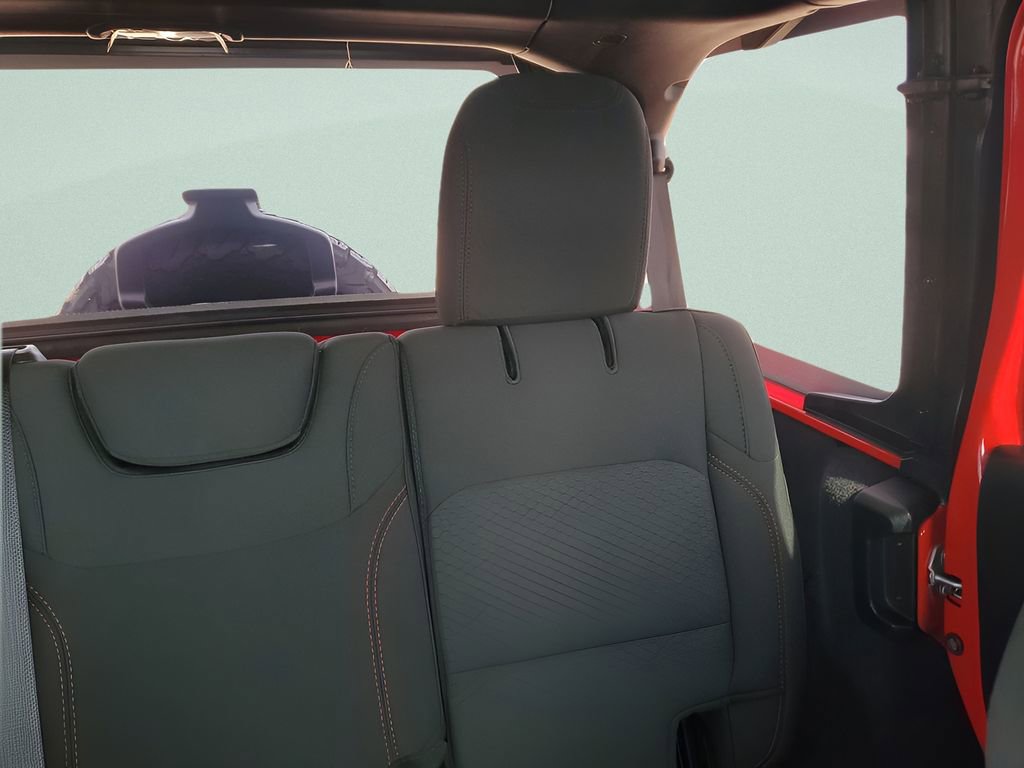 Used 2022 Jeep Wrangler Unlimited Rubicon image 14