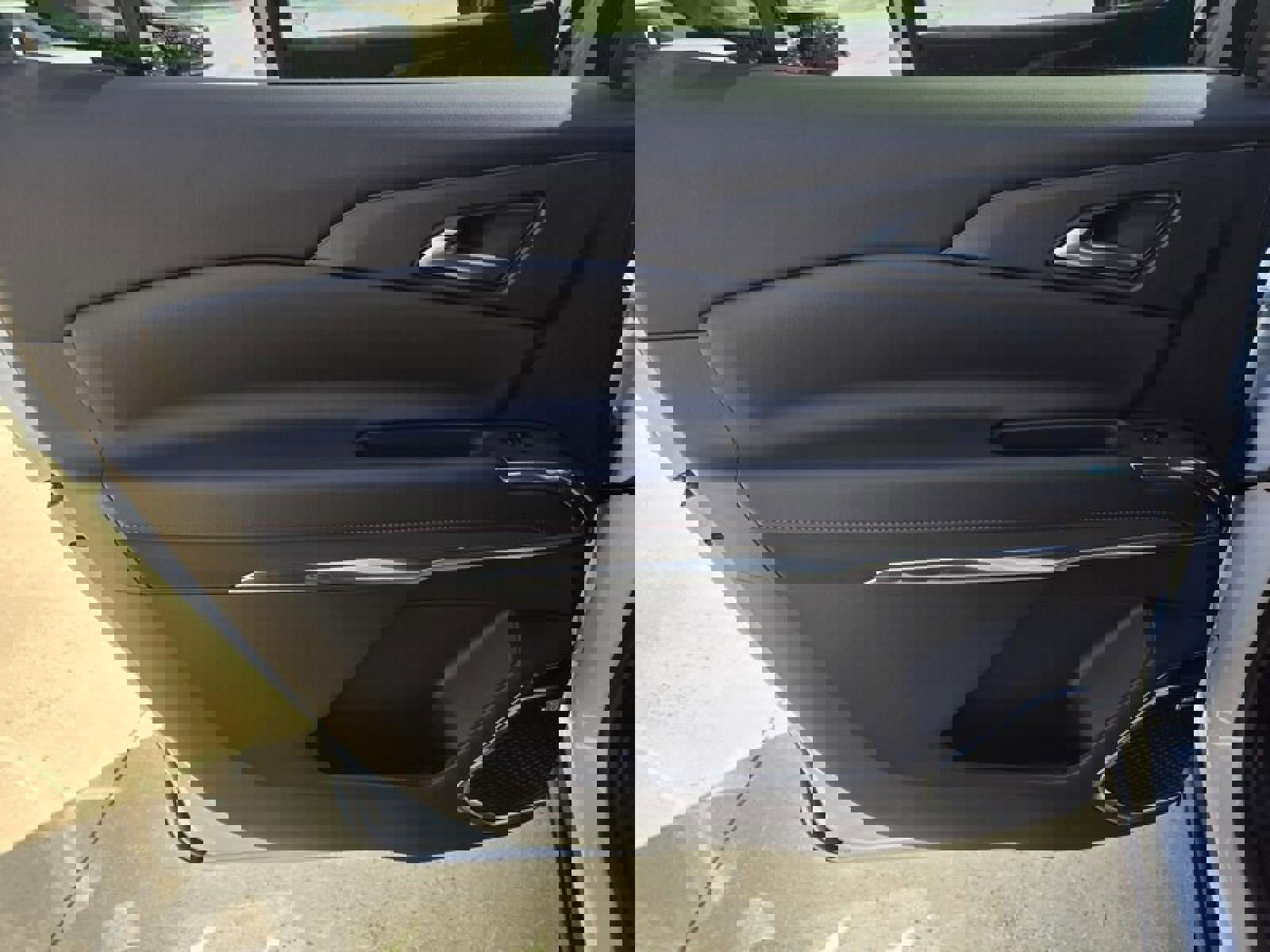 New 2026 Chevrolet Traverse RS w/ LPO, Floor Liner Package image 31