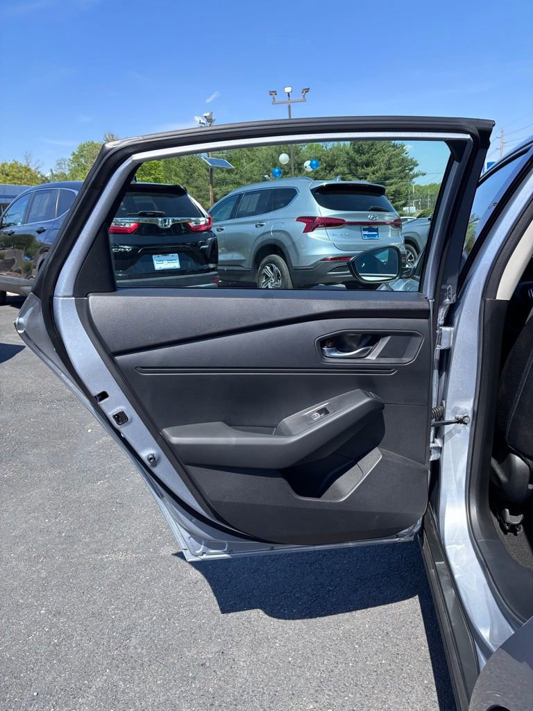 Used 2025 Honda Accord SE image 45