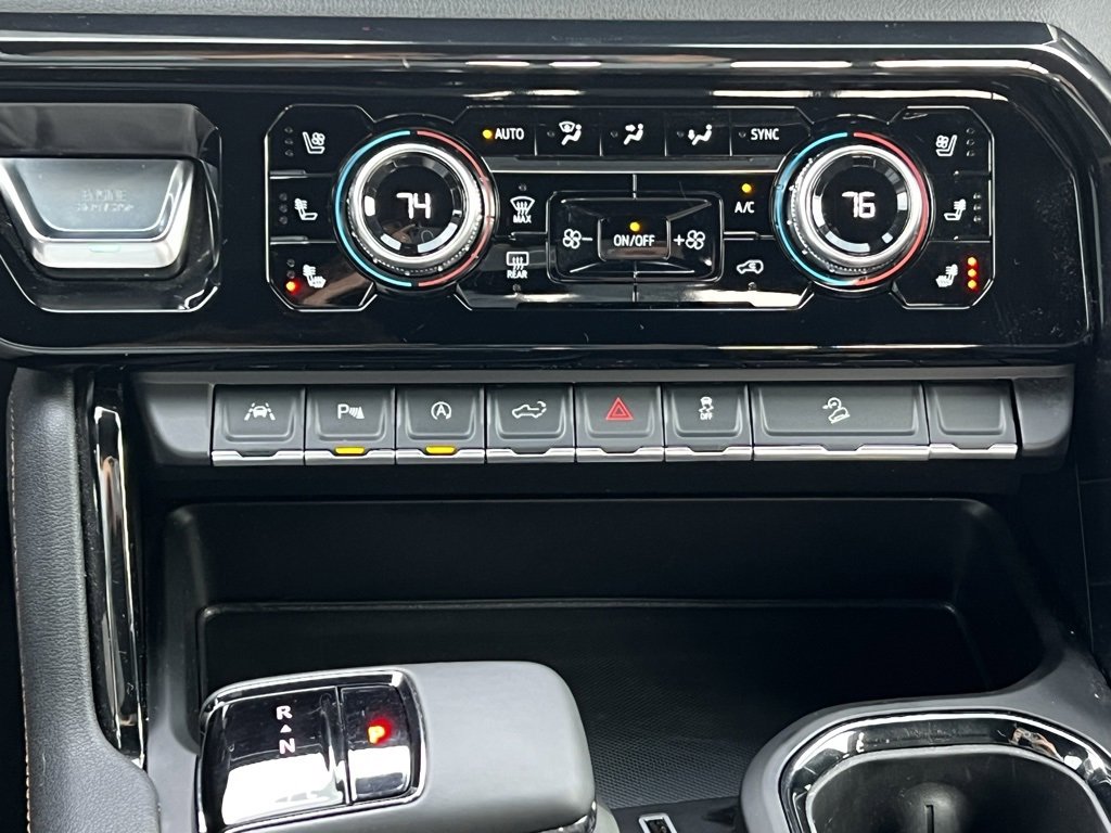 Used 2025 GMC Sierra 1500 AT4 w/ AT4 Premium Package image 33