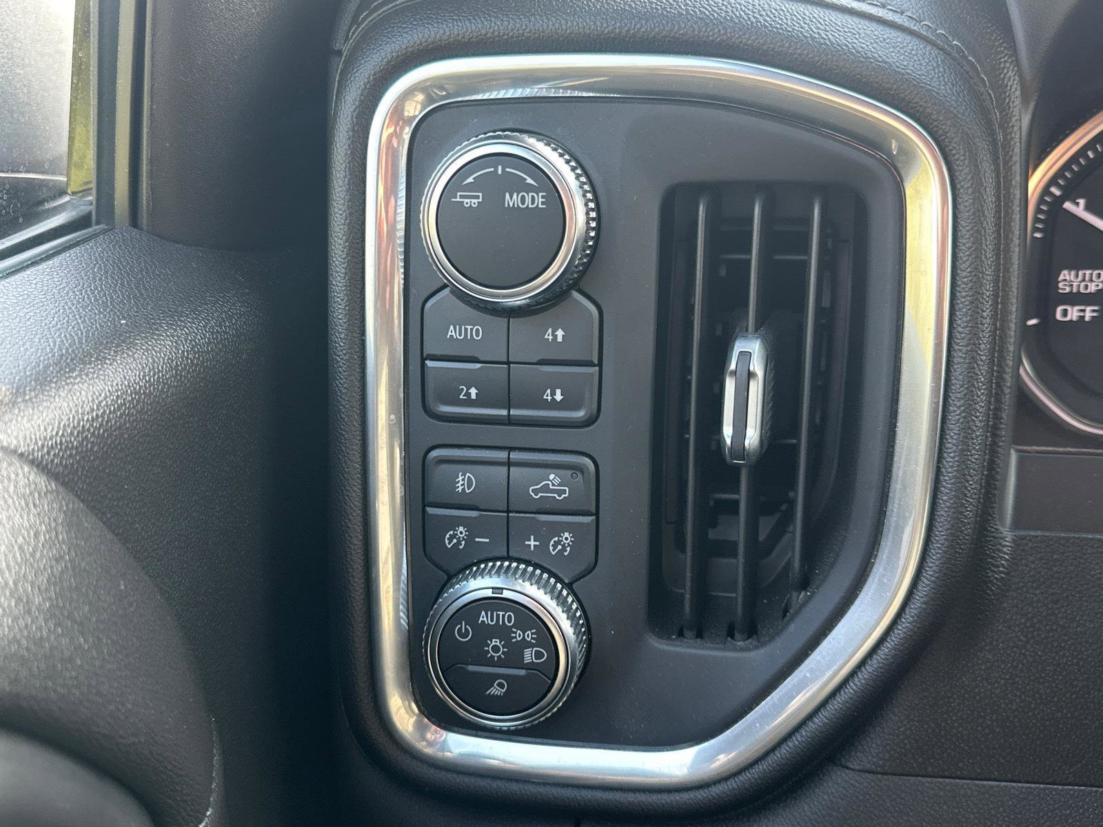 Used 2021 GMC Sierra 1500 Denali w/ Driver Alert Package II image 6