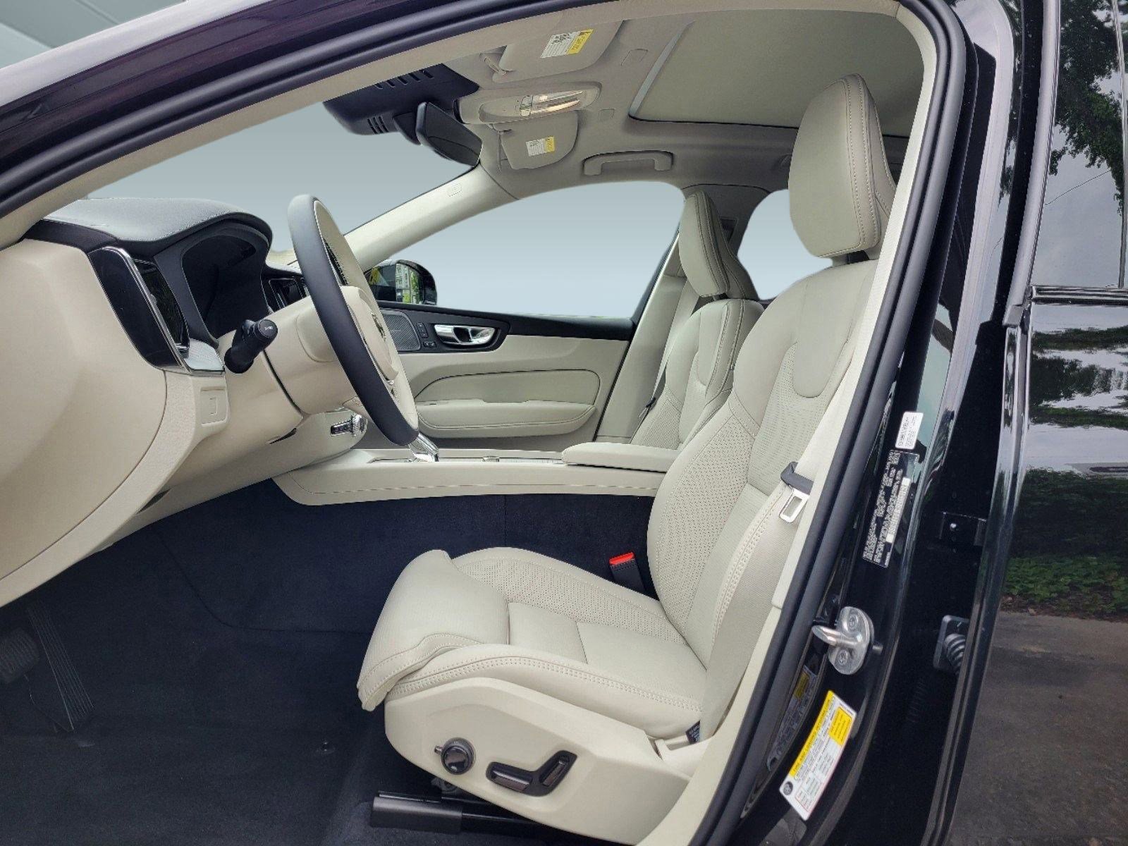 New 2024 Volvo XC60 B5 Ultimate w/ Protection Package Premier AWD/4WD image 5