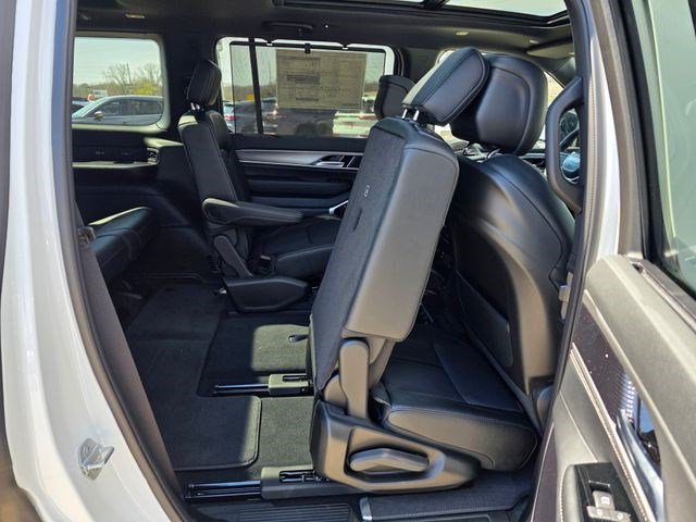 New 2026 Jeep Grand Wagoneer Limited AWD/4WD image 18