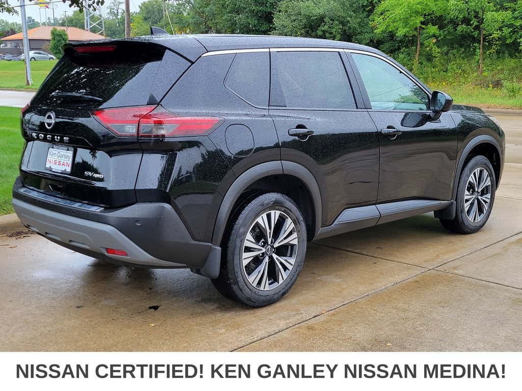 Certified 2023 Nissan Rogue SV AWD/4WD image 3