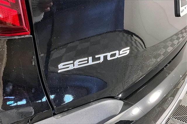 Certified 2026 Kia Seltos EX w/ EX Sunroof Package image 24