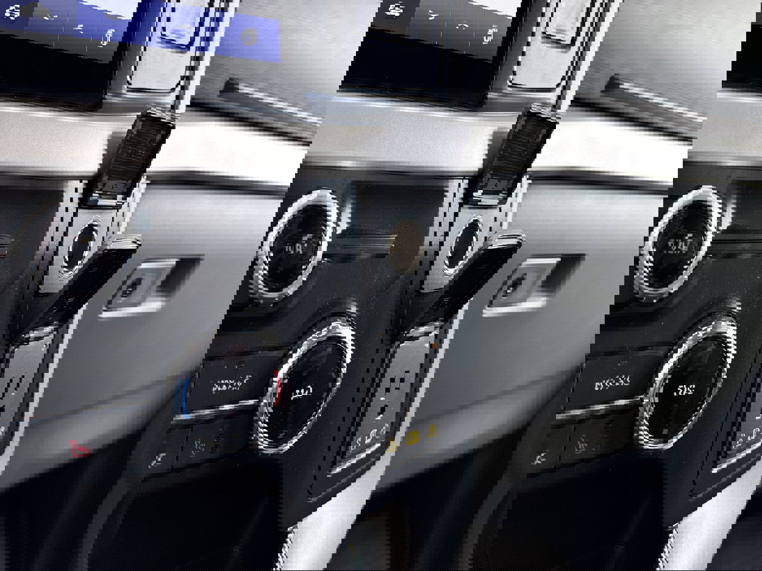 Certified 2023 Ford F150 XLT w/ Equipment Group 302A High image 26