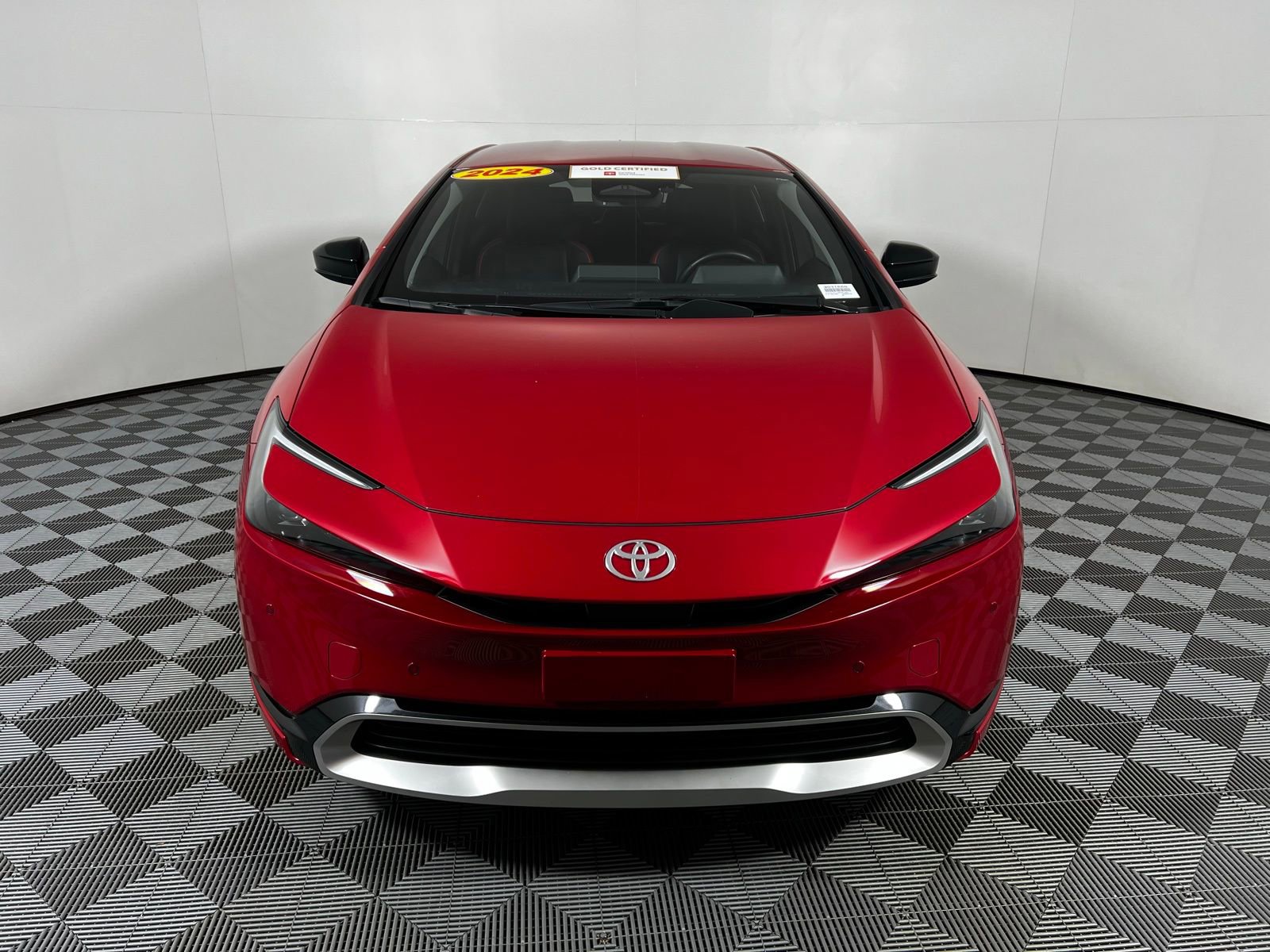 Certified 2024 Toyota Prius Prime XSE image 2